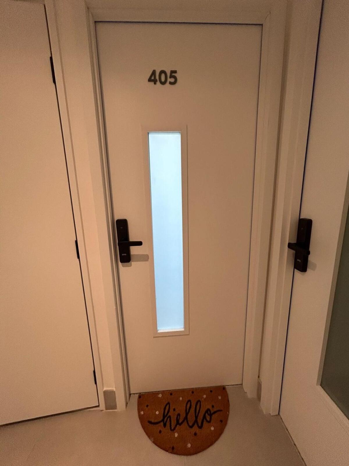 Uni Home 405 - COM ESTACIONAMENTO GRATUITO - Studio moderno e novo perto do MAC - Boa Viagem