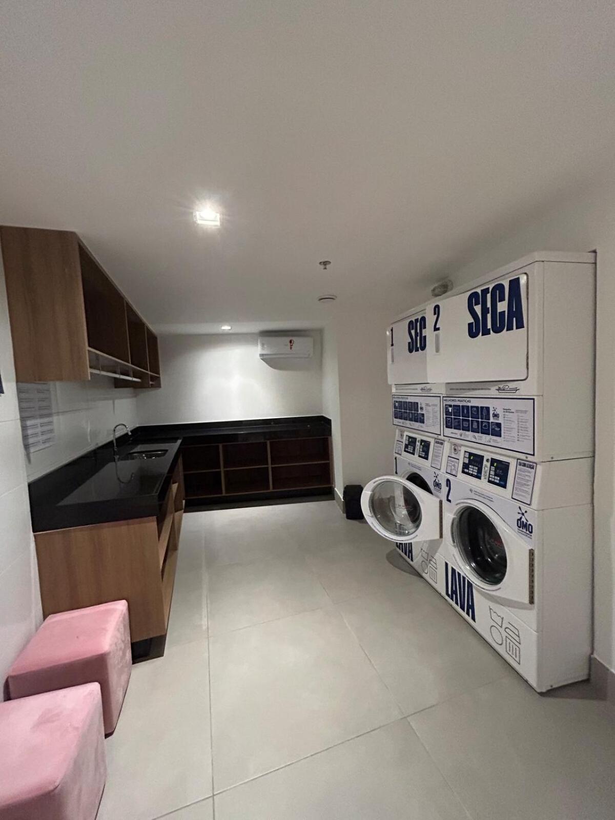 Uni Home 405 - COM ESTACIONAMENTO GRATUITO - Studio moderno e novo perto do MAC - Boa Viagem