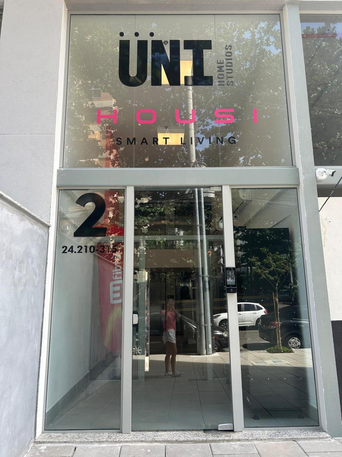 Uni Home 405 - COM ESTACIONAMENTO GRATUITO - Studio moderno e novo perto do MAC - Boa Viagem