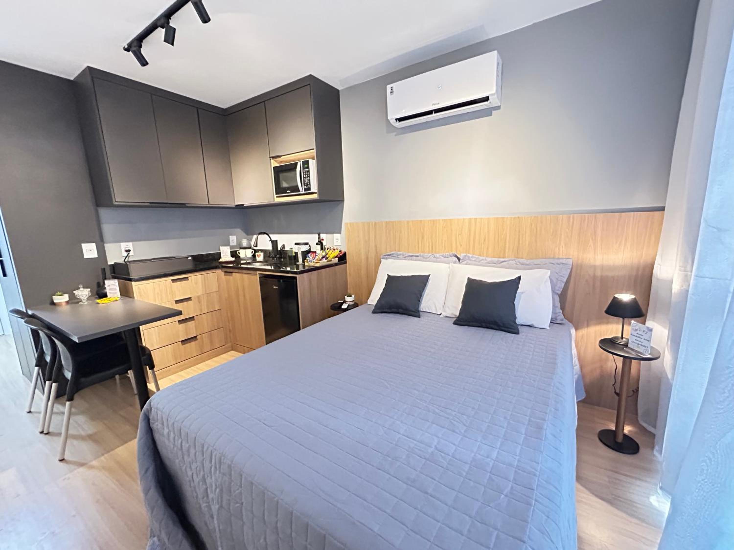 Uni Home 405 - COM ESTACIONAMENTO GRATUITO - Studio moderno e novo perto do MAC - Boa Viagem