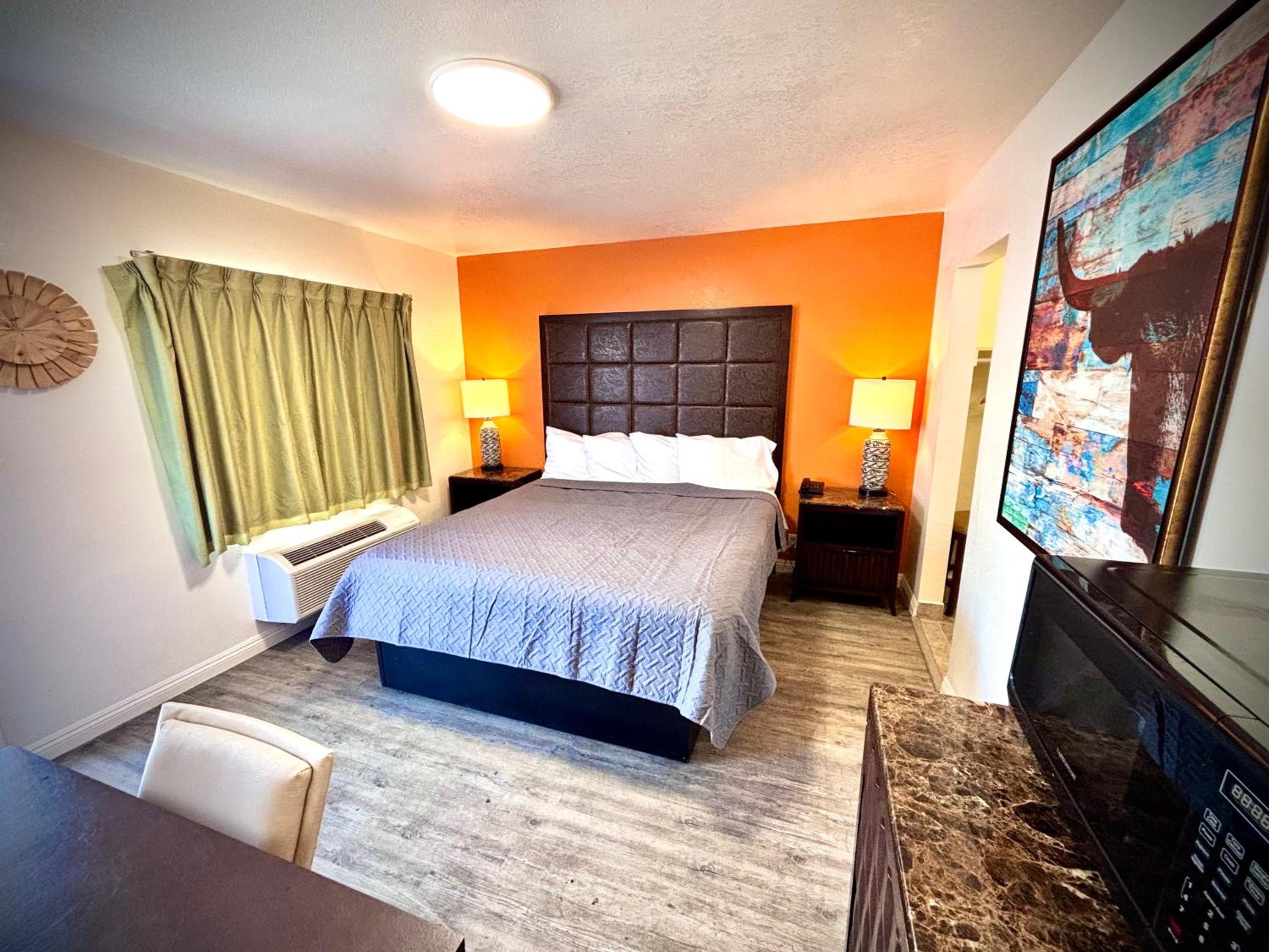 The Crest Motel