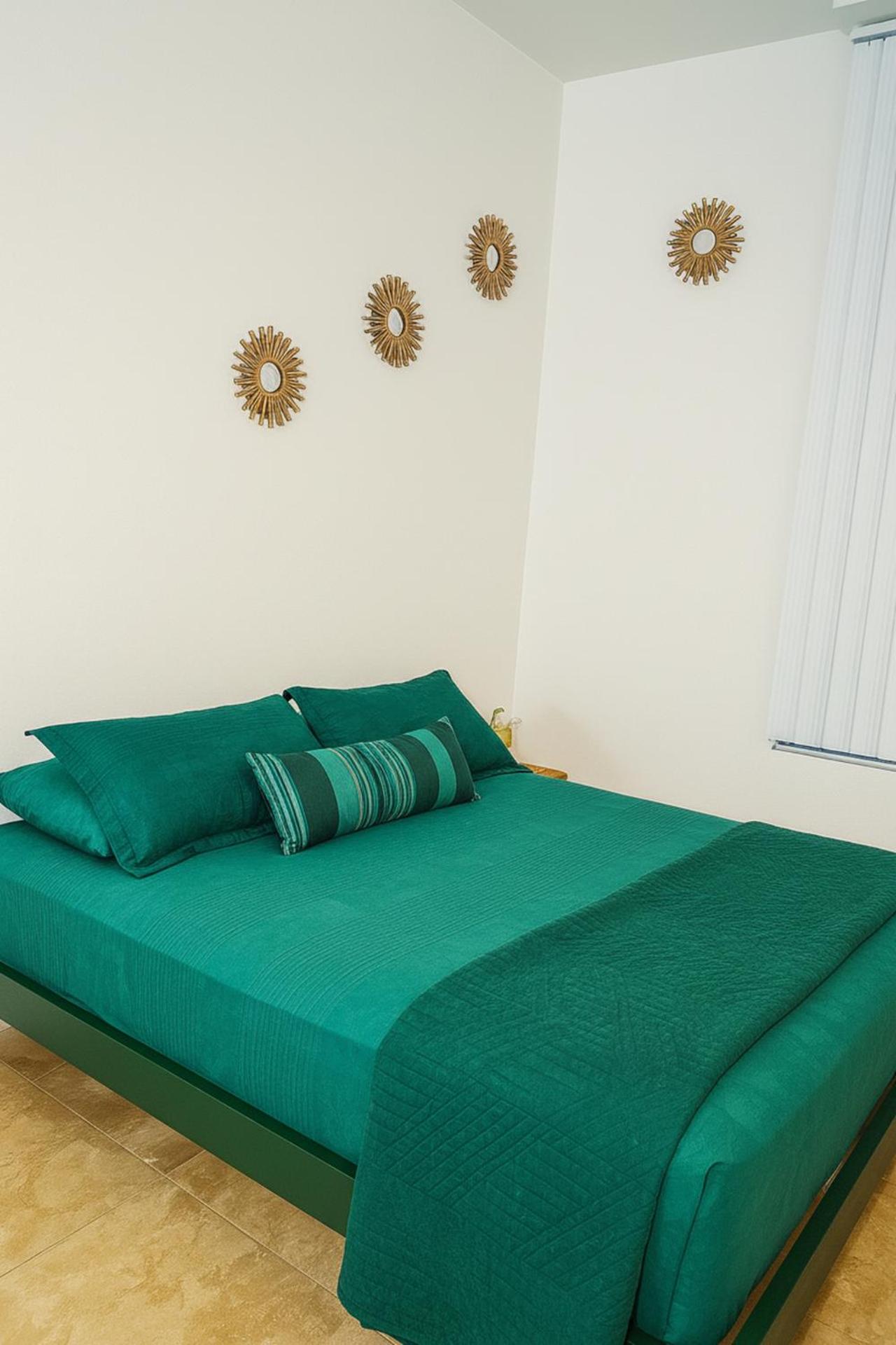 Ocean Breeze Marina Suites with Pool, Gym & Hot Tub