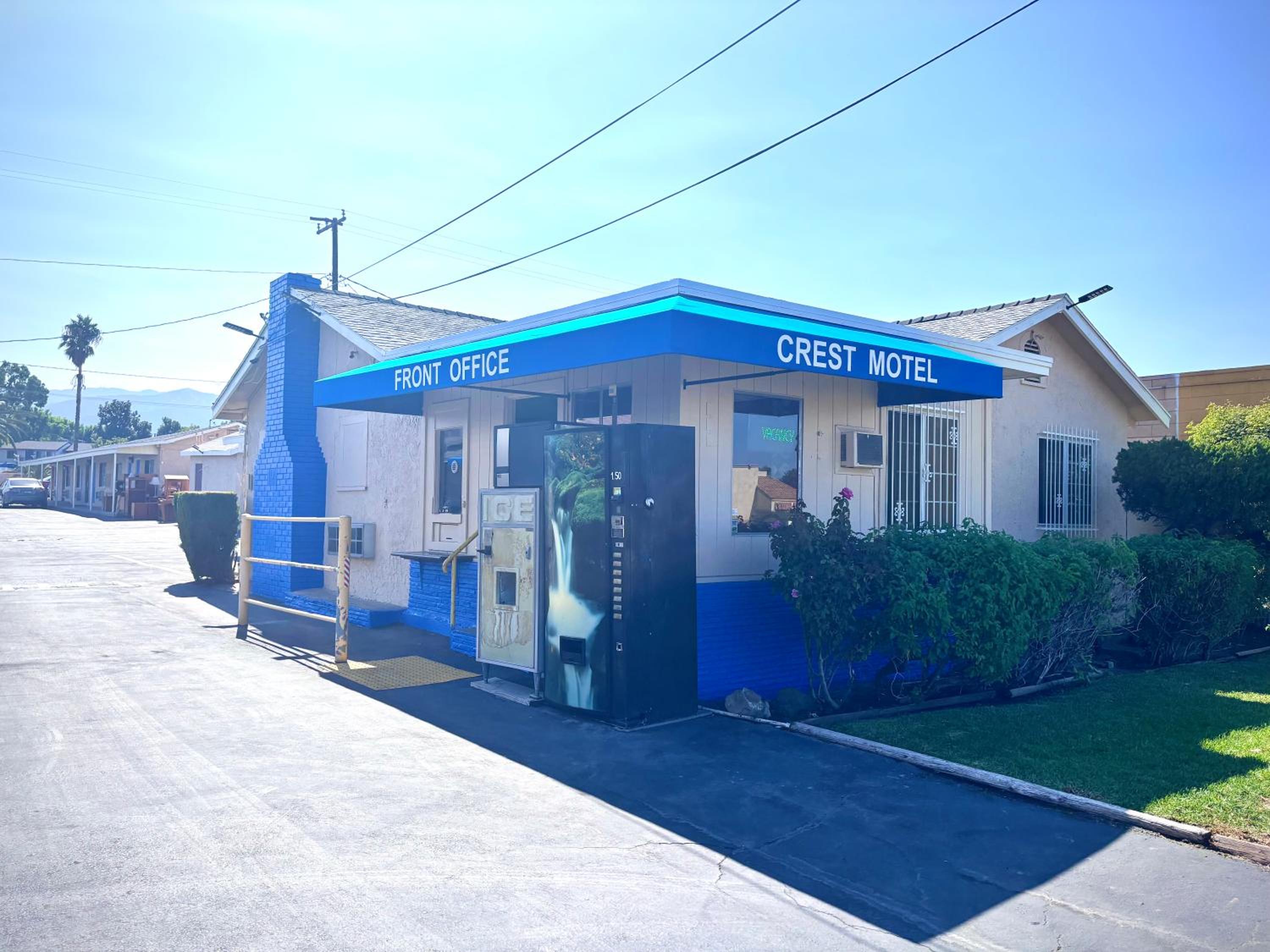 The Crest Motel