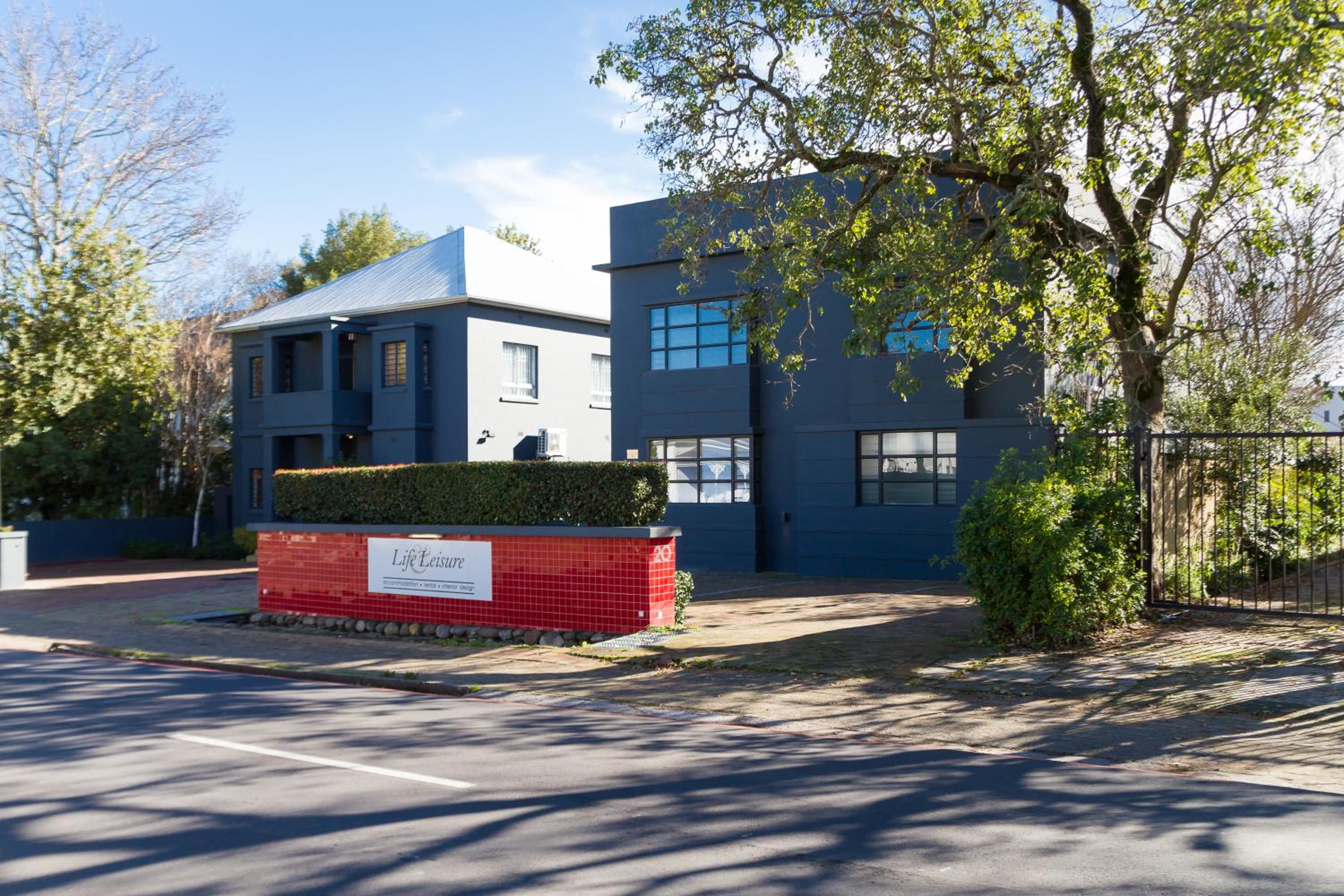Life & Leisure Boutique Guesthouse