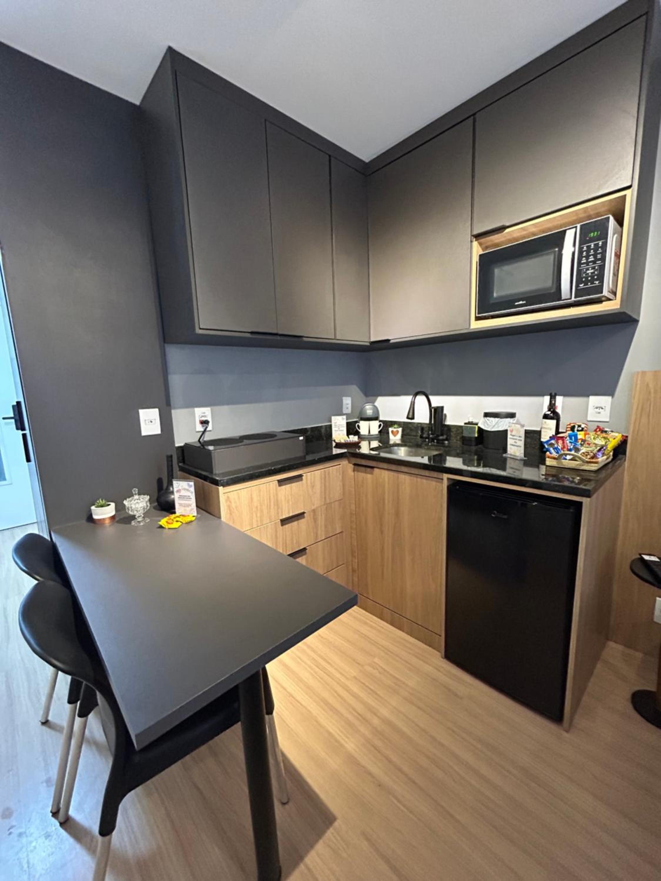 Uni Home 405 - COM ESTACIONAMENTO GRATUITO - Studio moderno e novo perto do MAC - Boa Viagem