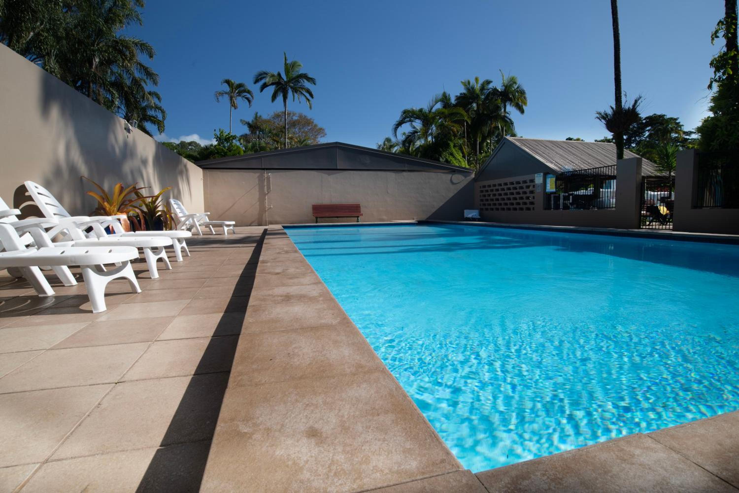 Tropical Hibiscus Caravan Park