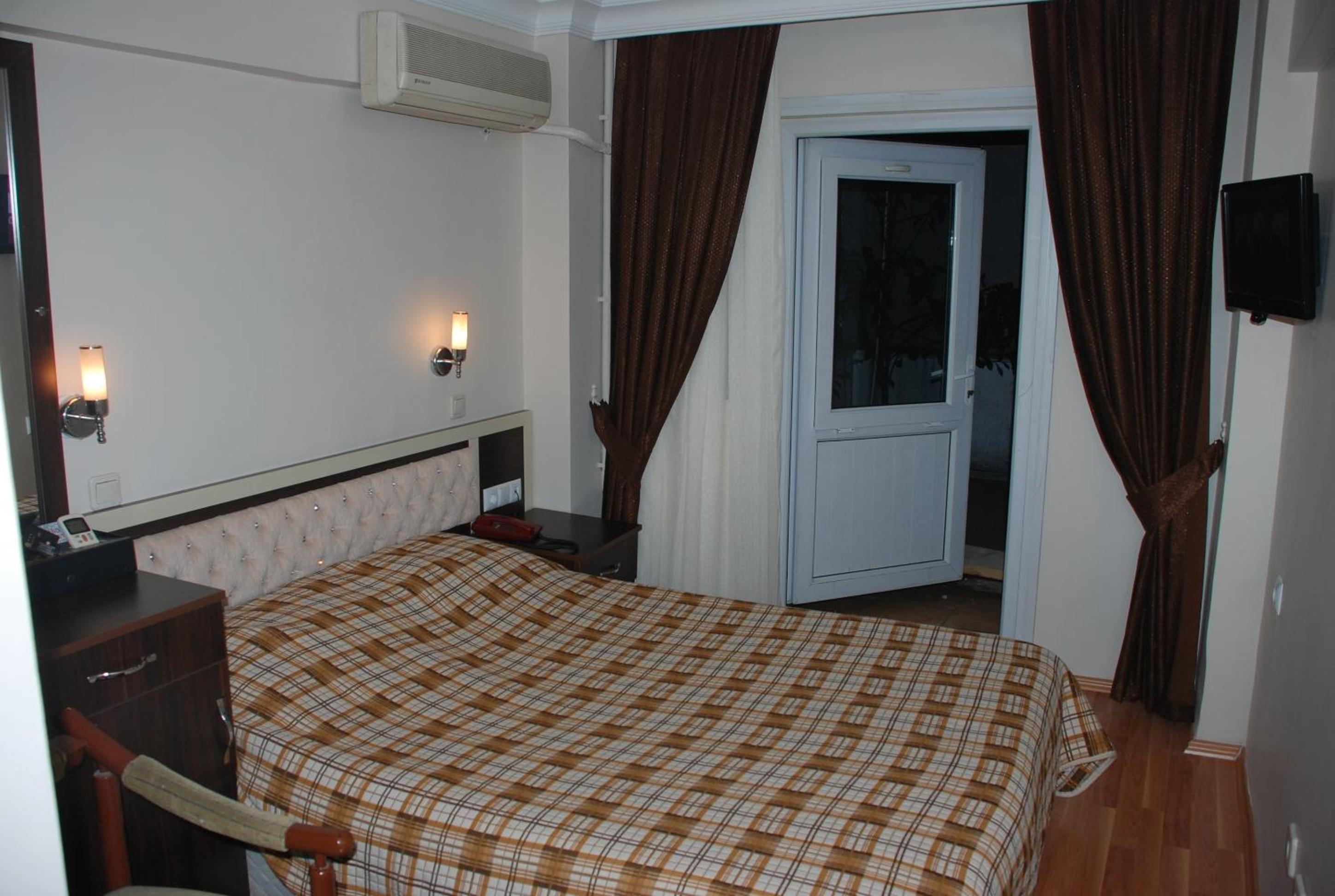 Hotel Grand Mark - Image 27