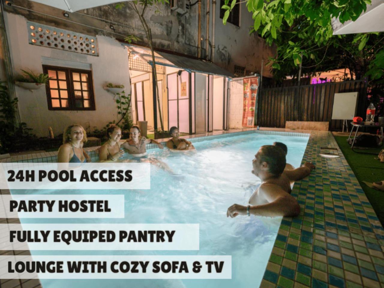 Poolside By Mingle - Party Hostel with Private Pool