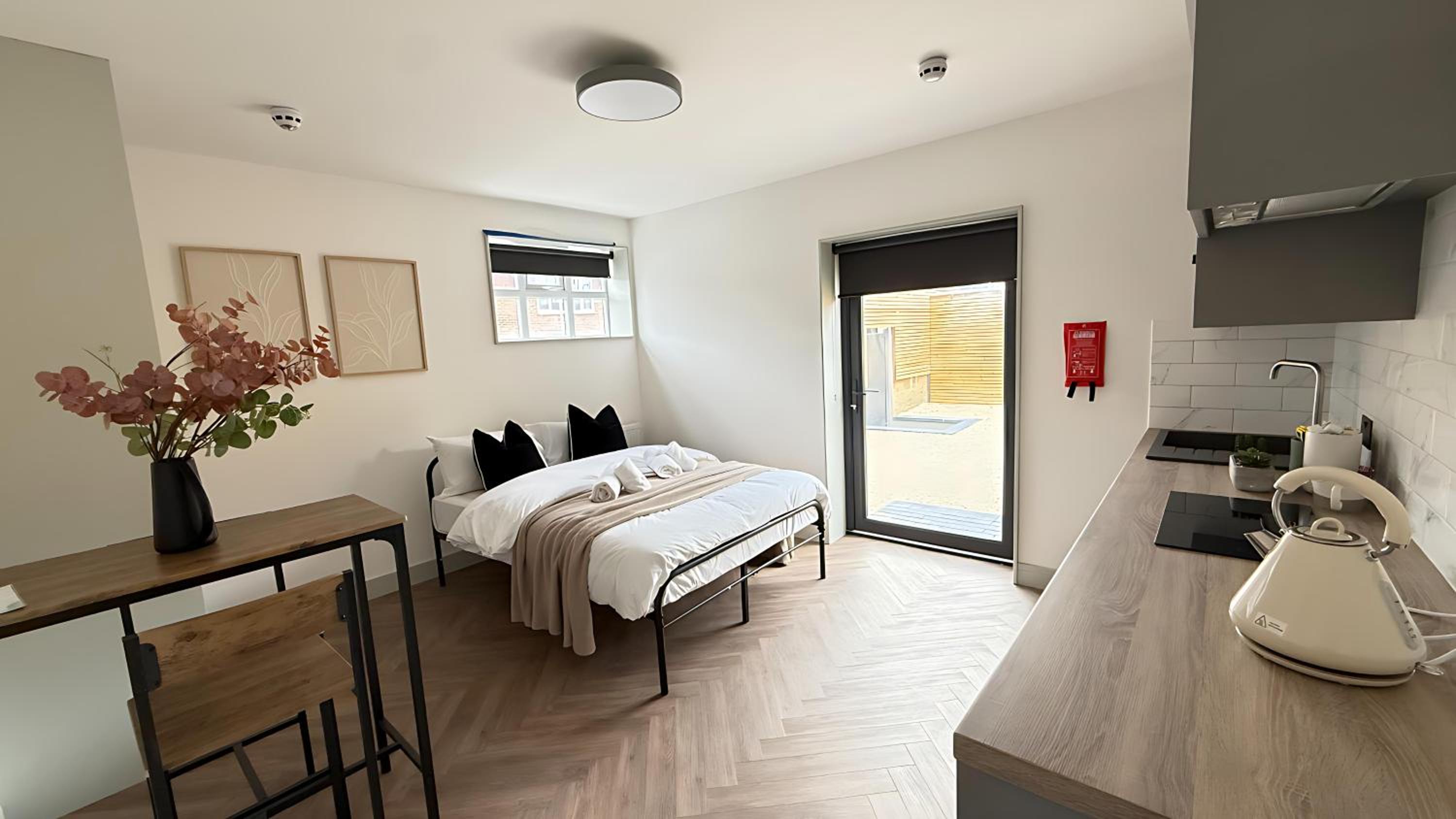 City Luxe Garden Suite
