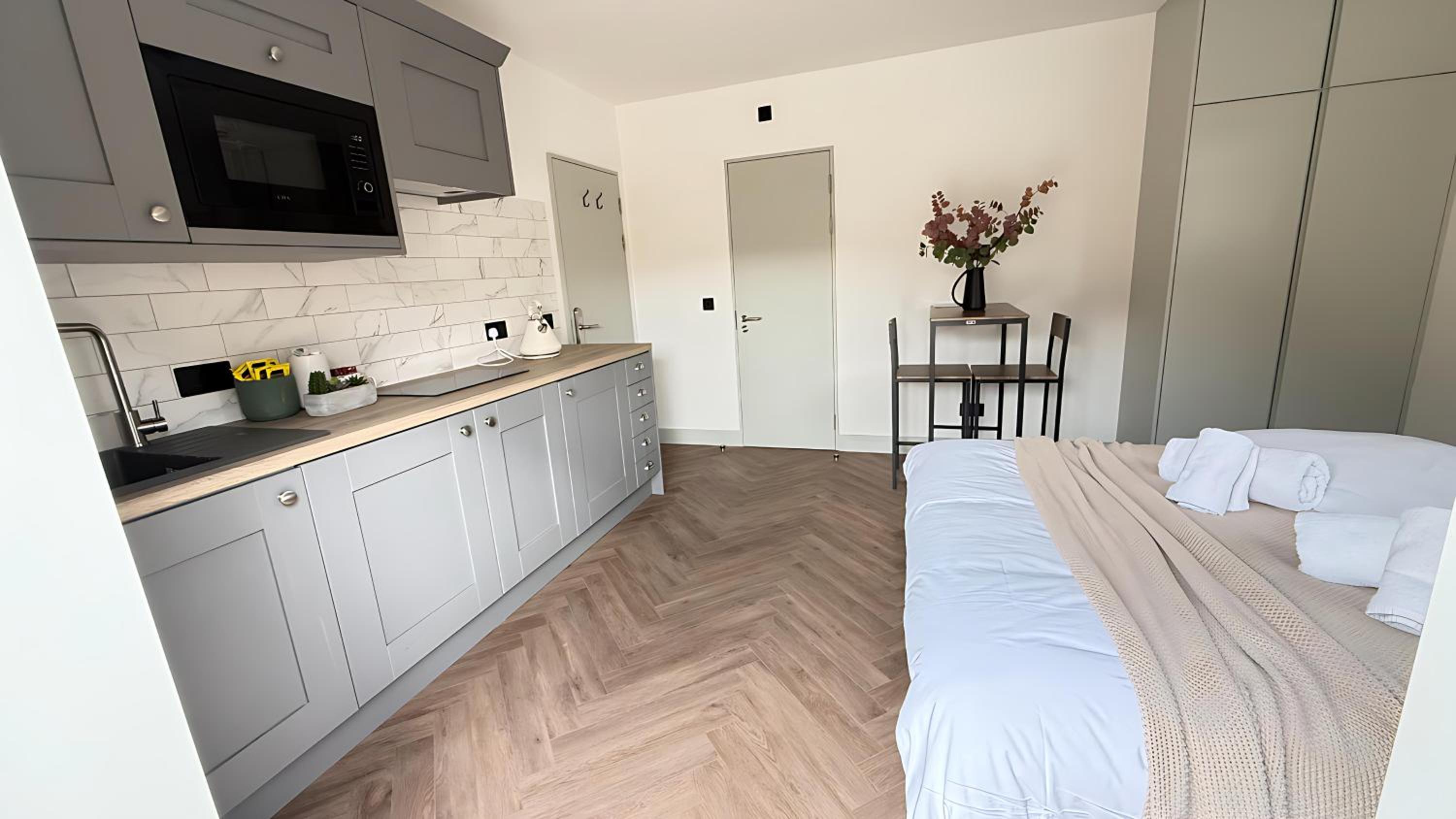 City Luxe Garden Suite