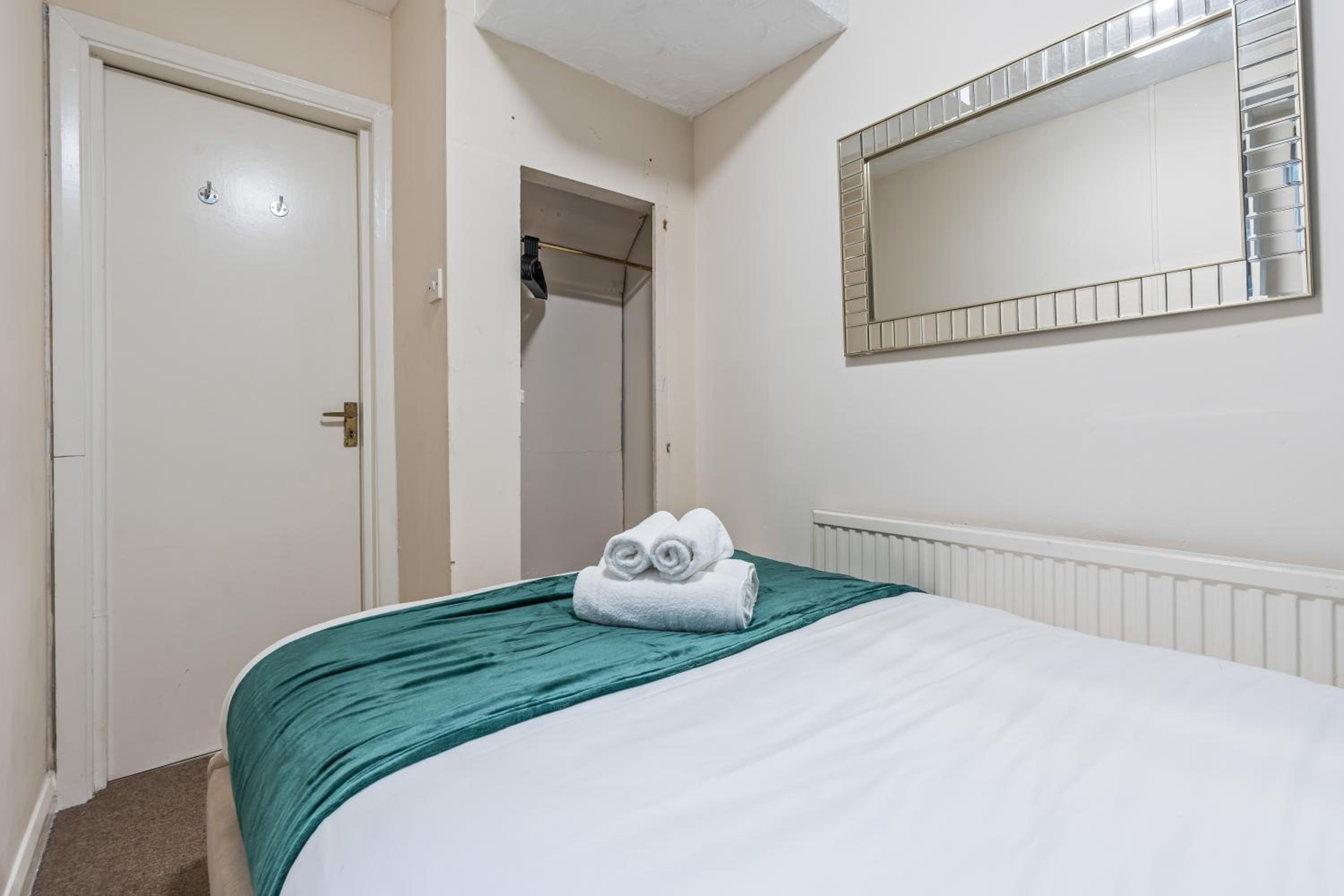 Stylish 3 Bed Fulham Sleeps 10, Stamford Bridge