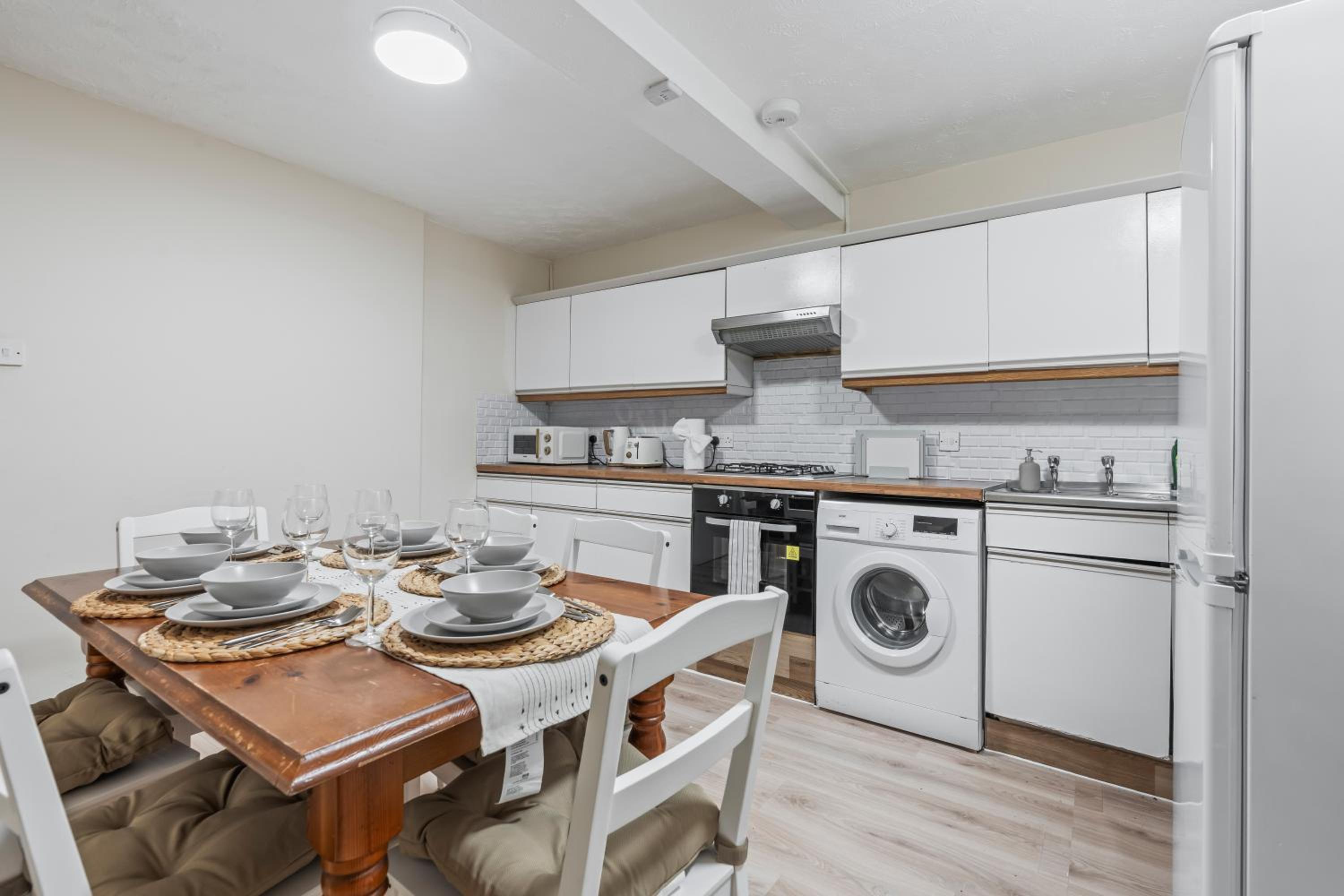 Stylish 3 Bed Fulham Sleeps 10, Stamford Bridge