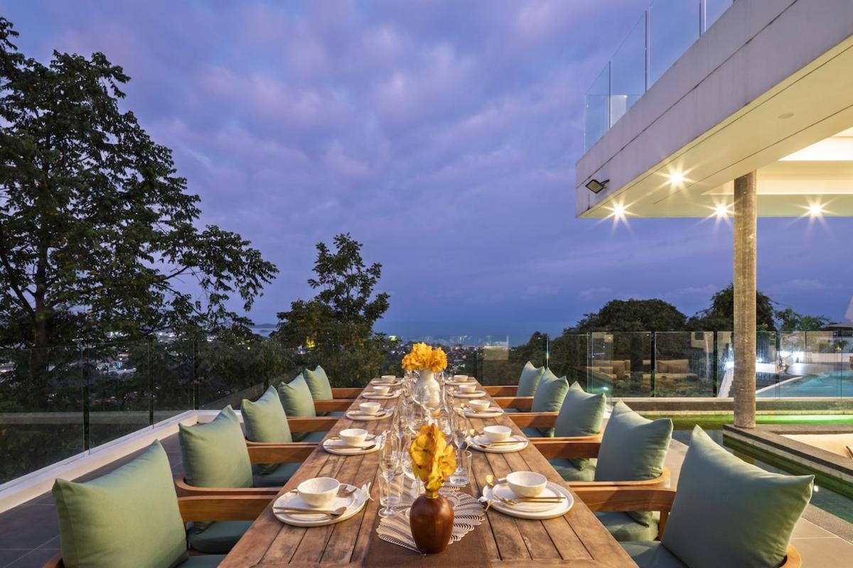 Luxury 6BR Villa Vie