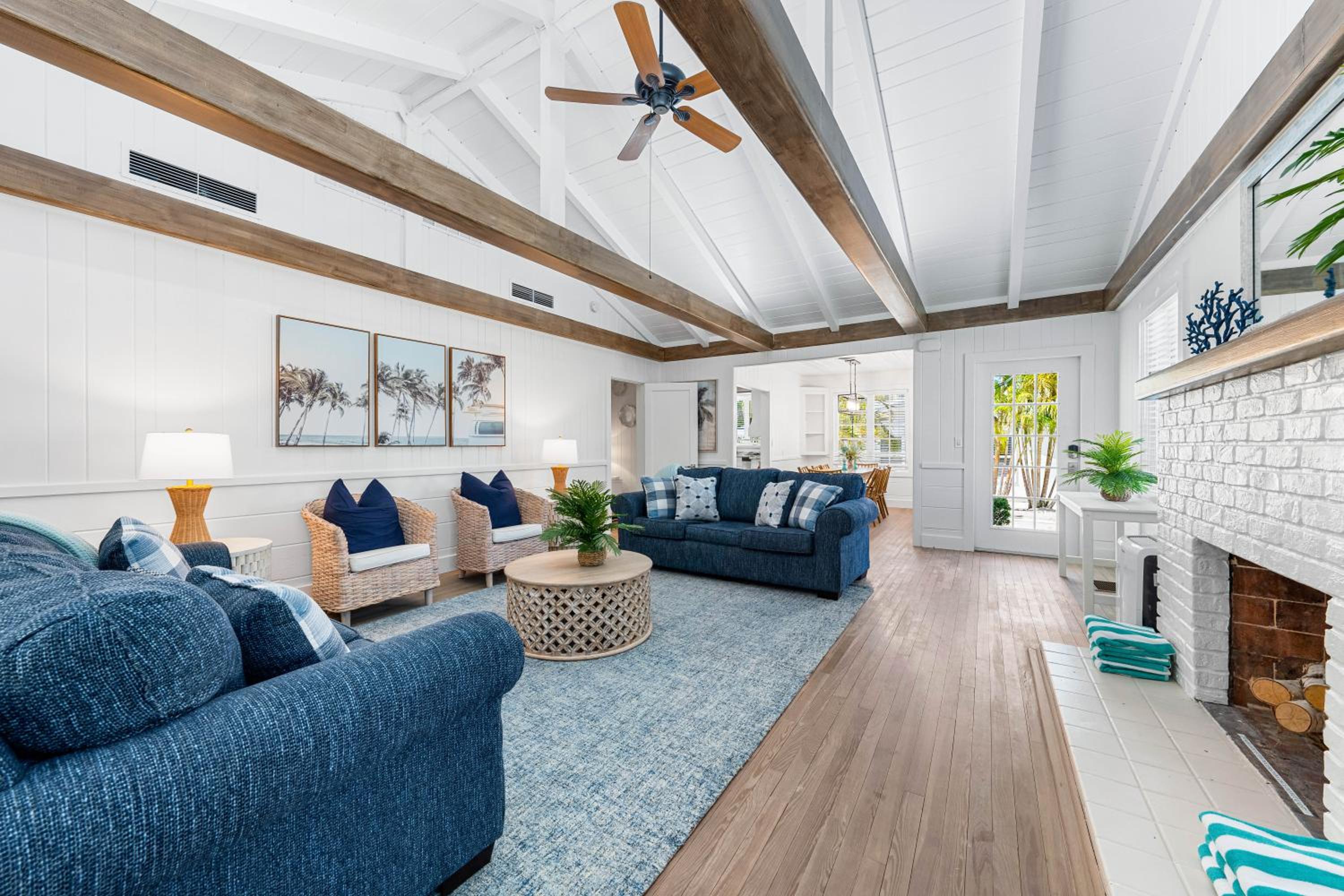 A Charming Beach Cottage by Beachside Management
