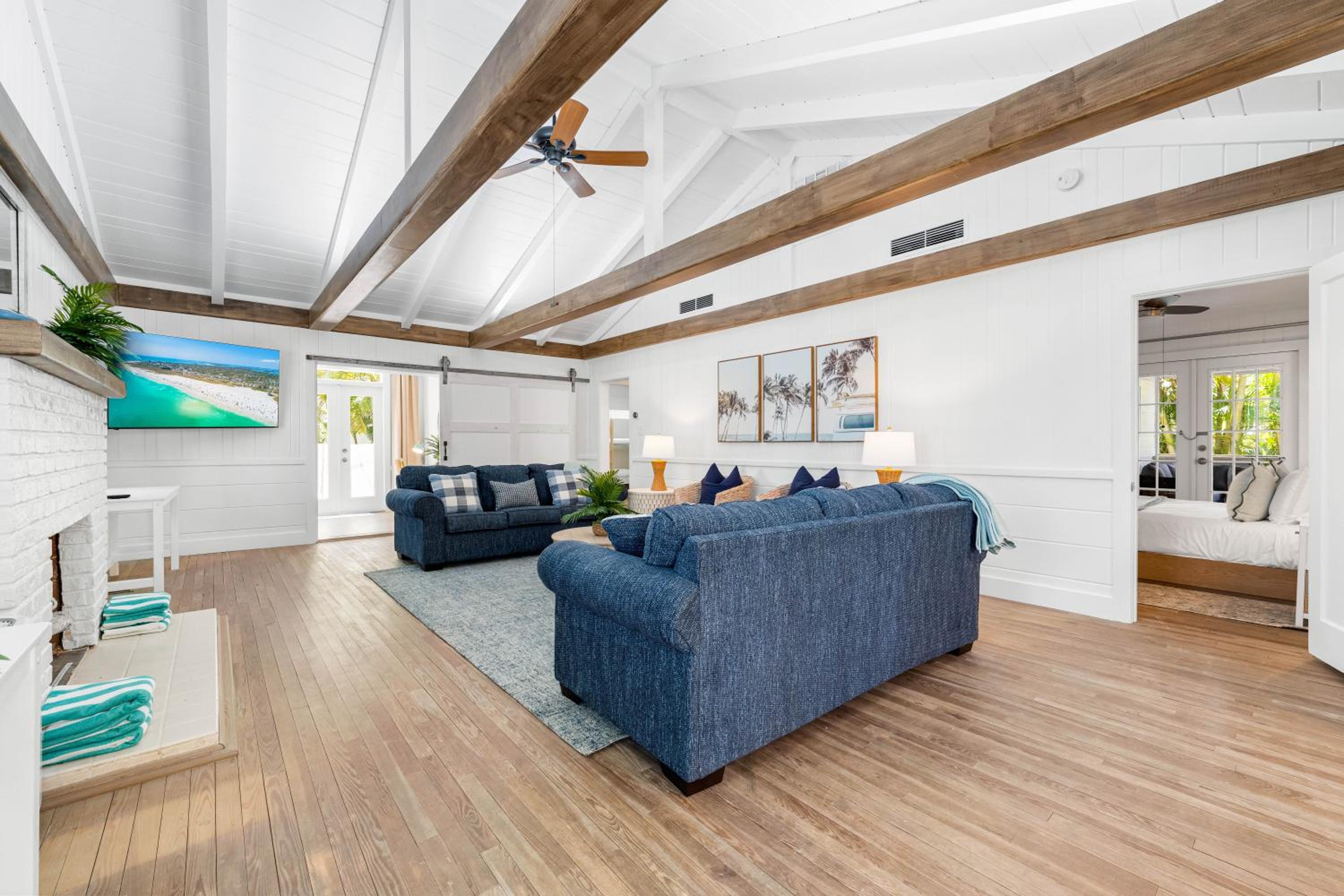 A Charming Beach Cottage by Beachside Management