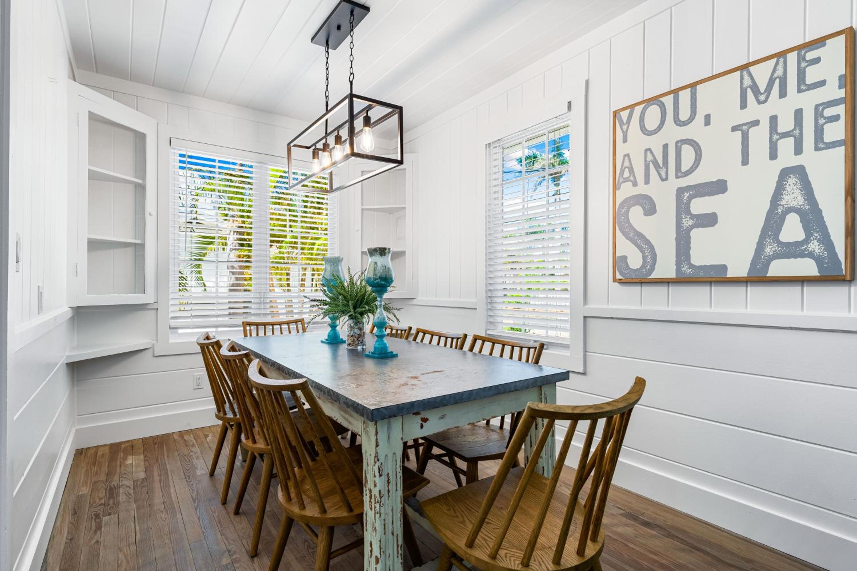 A Charming Beach Cottage by Beachside Management