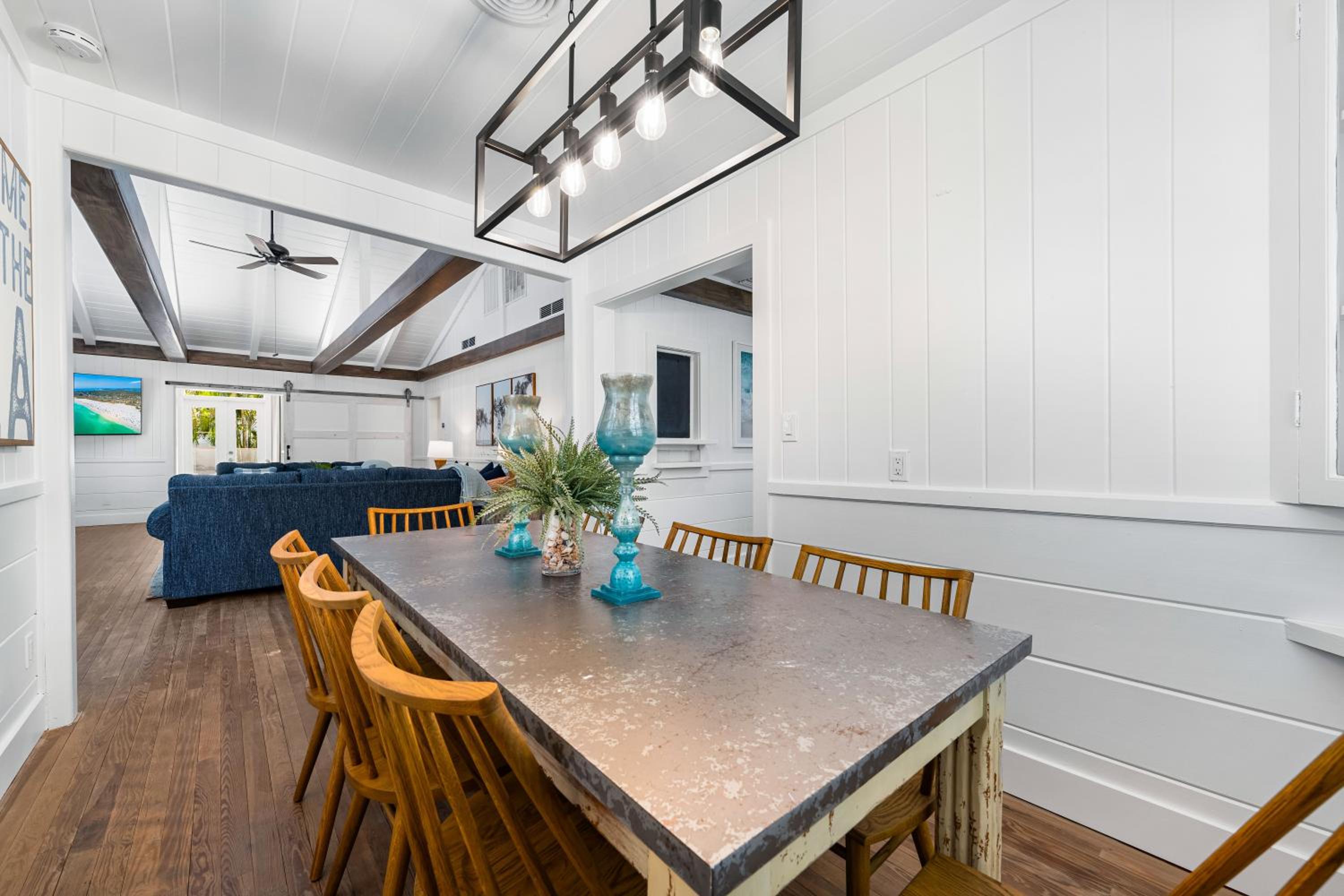 A Charming Beach Cottage by Beachside Management