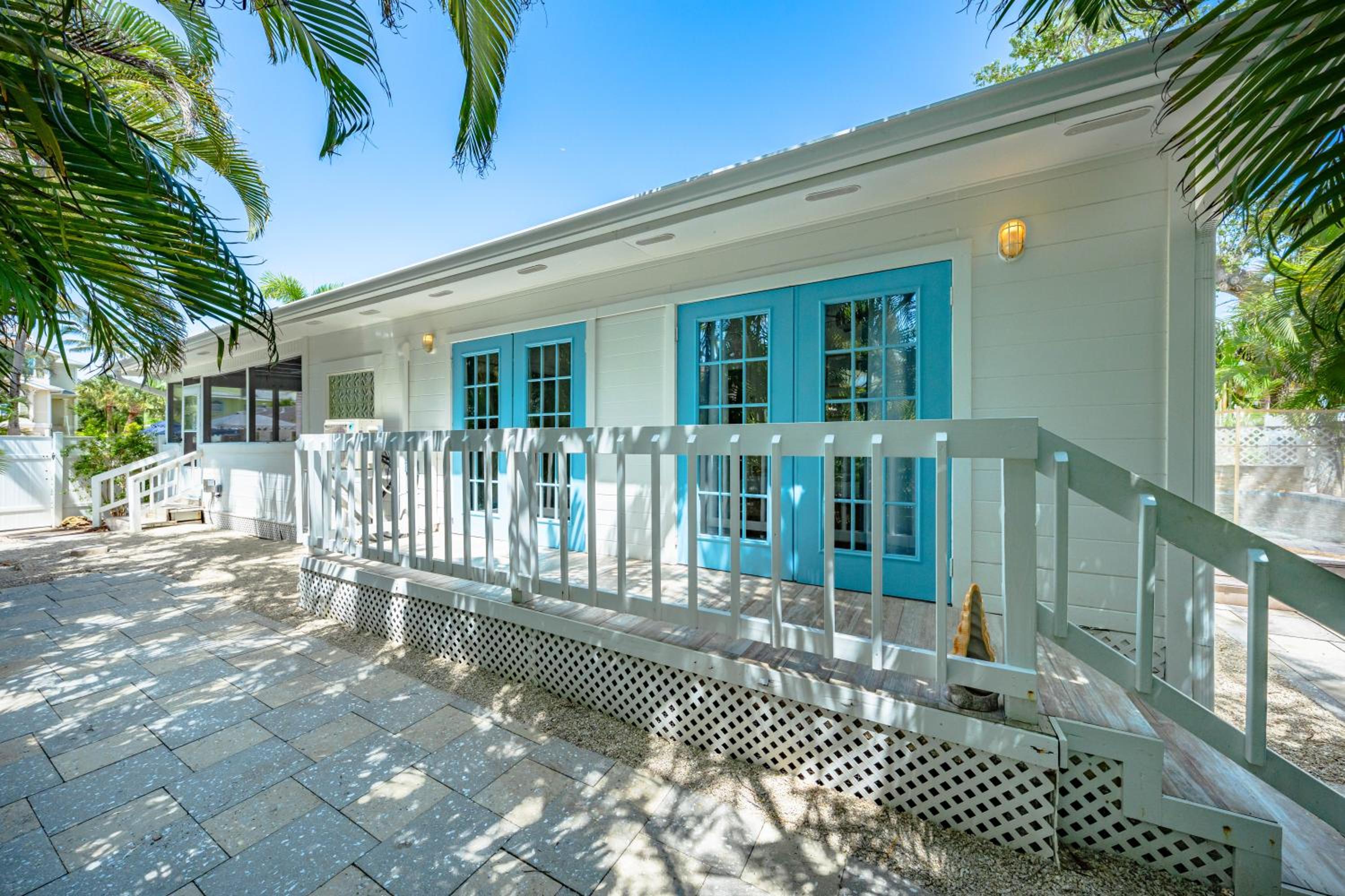 A Charming Beach Cottage by Beachside Management