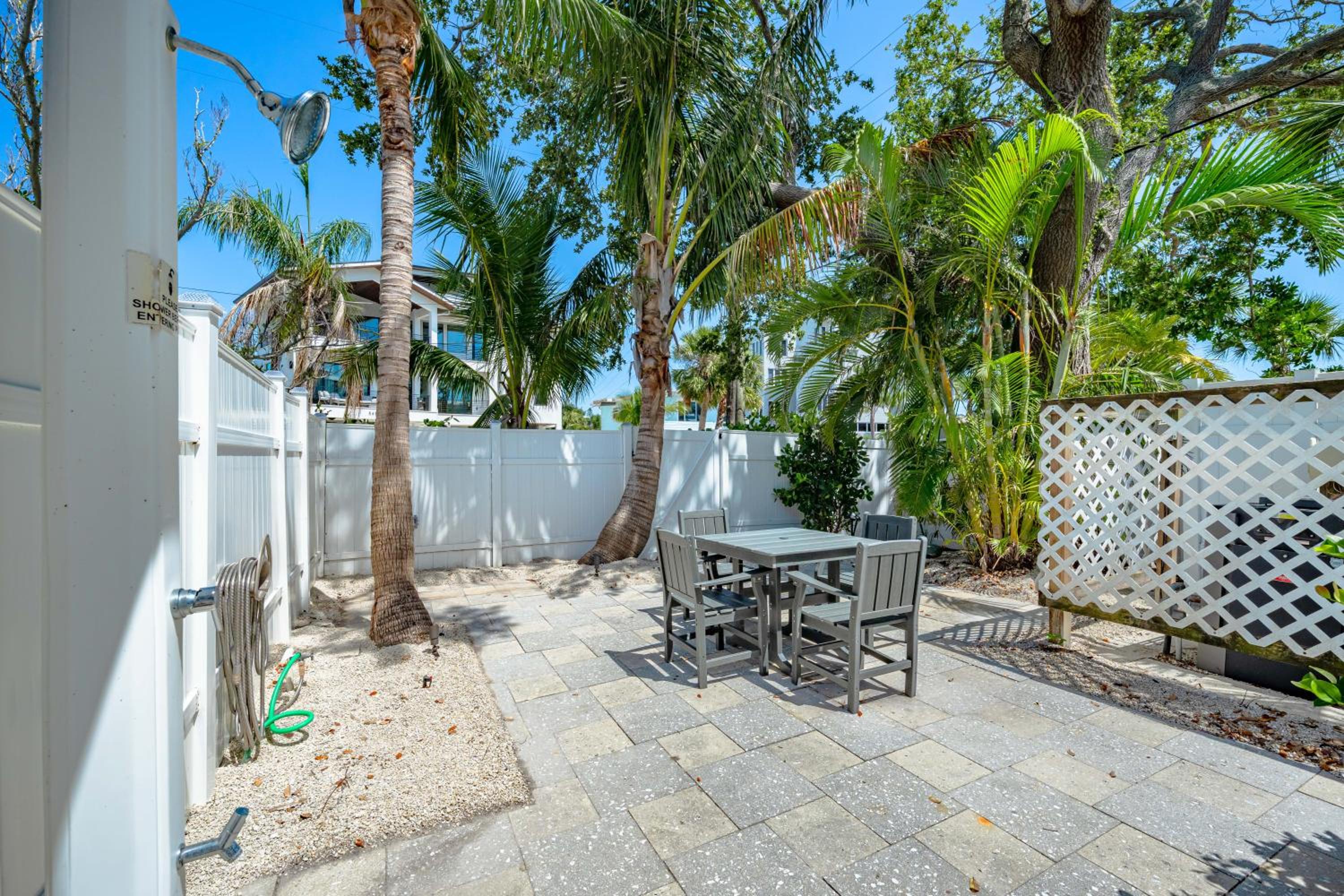 A Charming Beach Cottage by Beachside Management