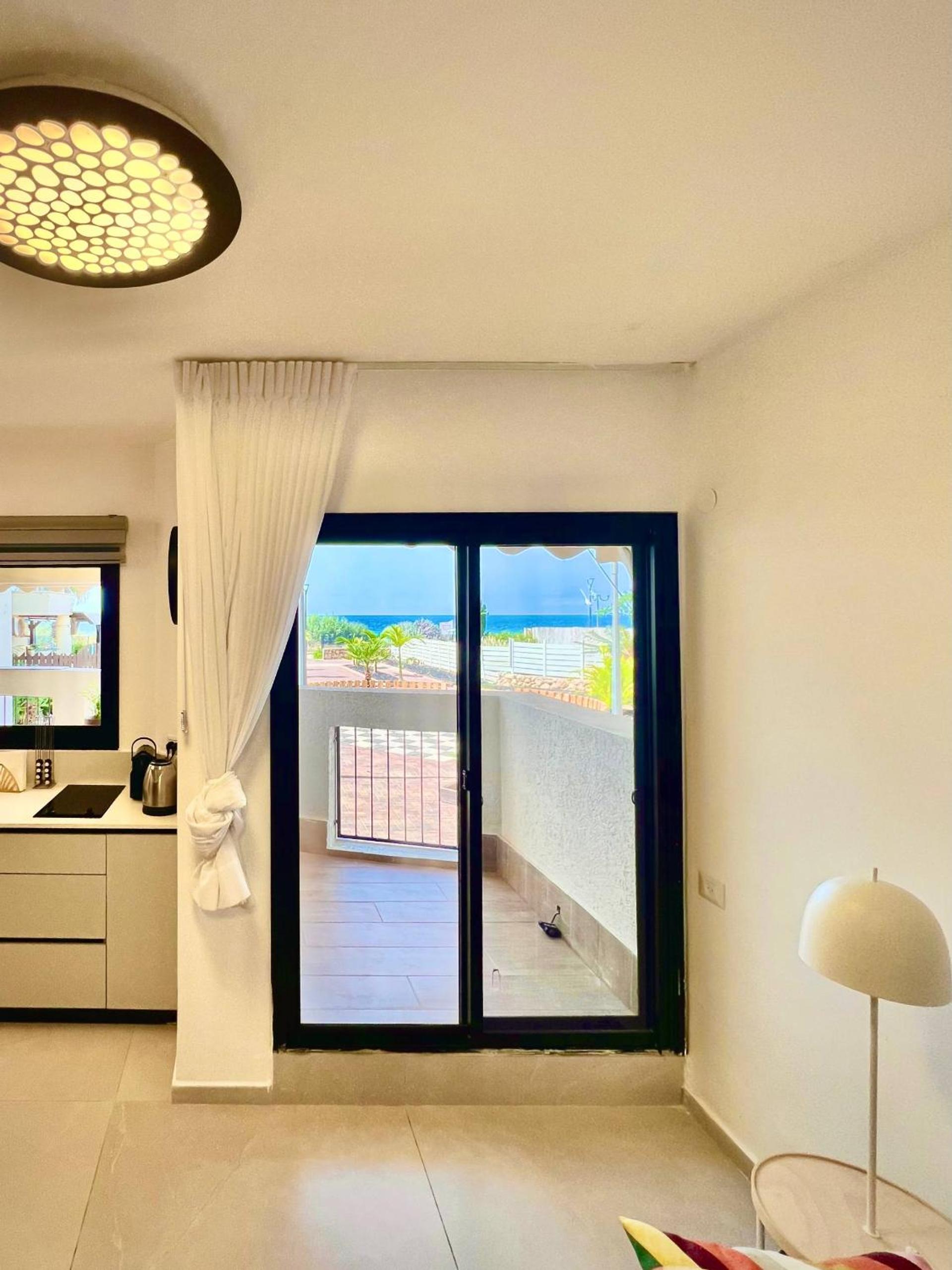 GW930 Gugel Waves Amazing Seaview Apartments