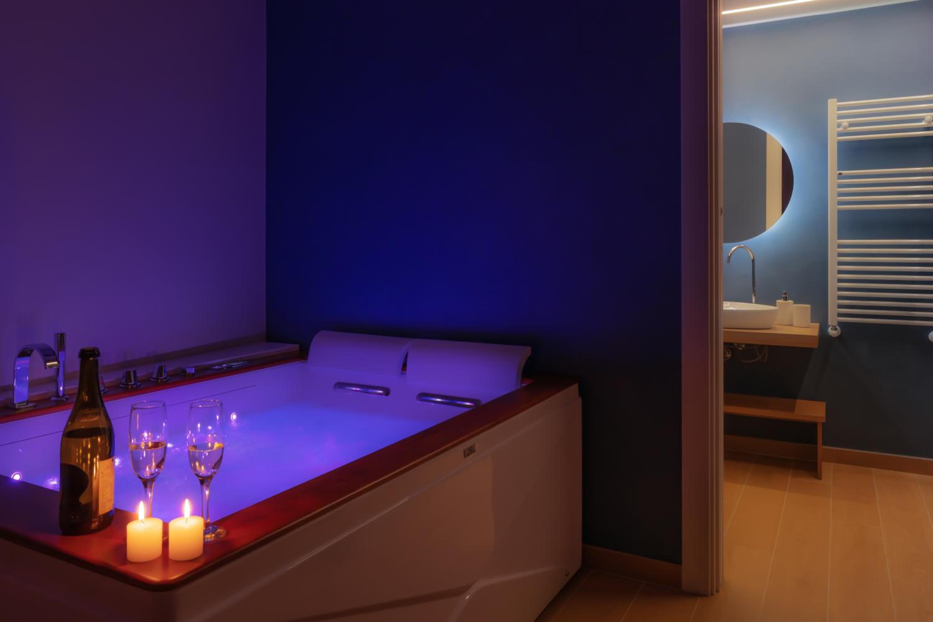 Valenza Exclusive Suites & Rooms