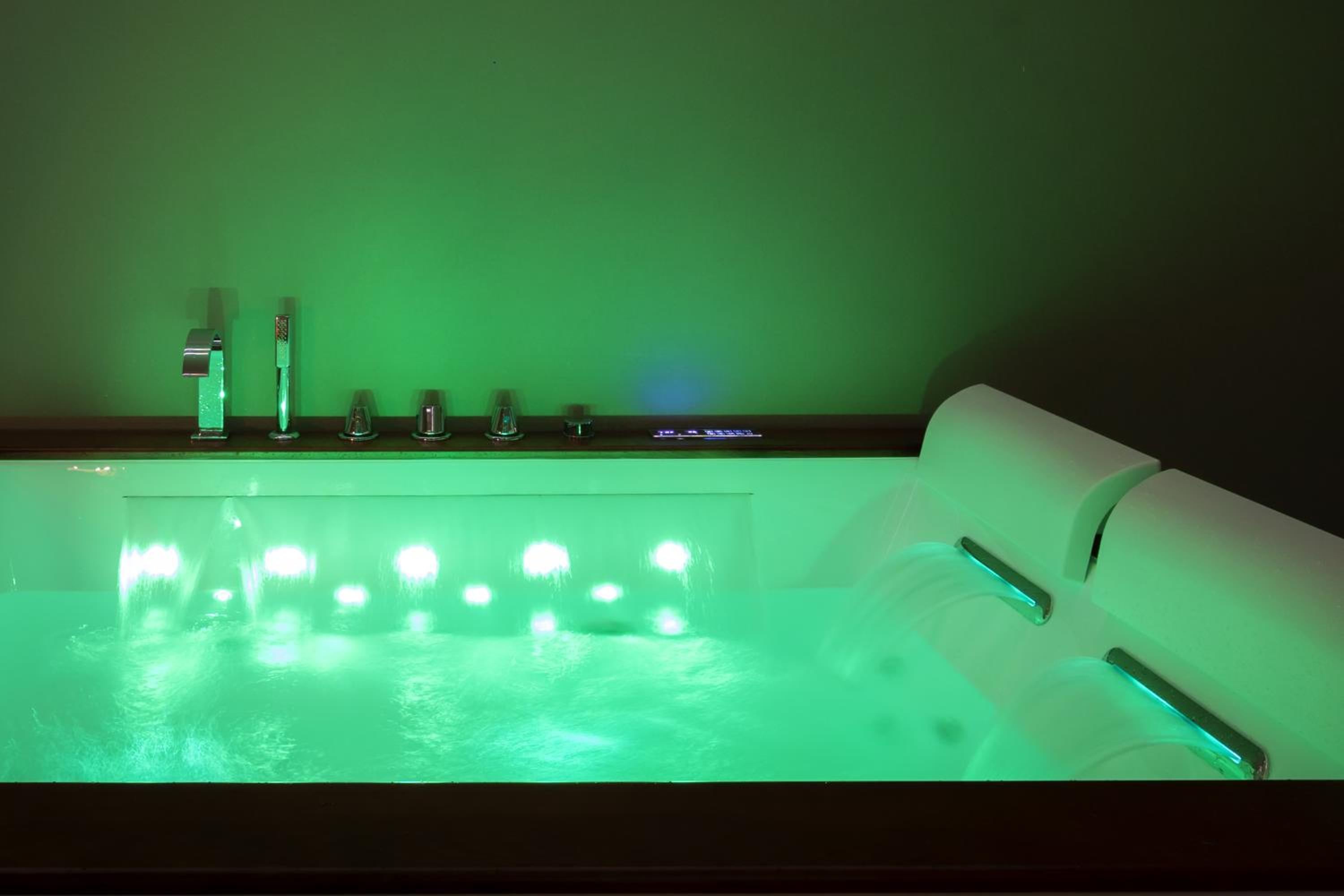 Valenza Exclusive Suites & Rooms