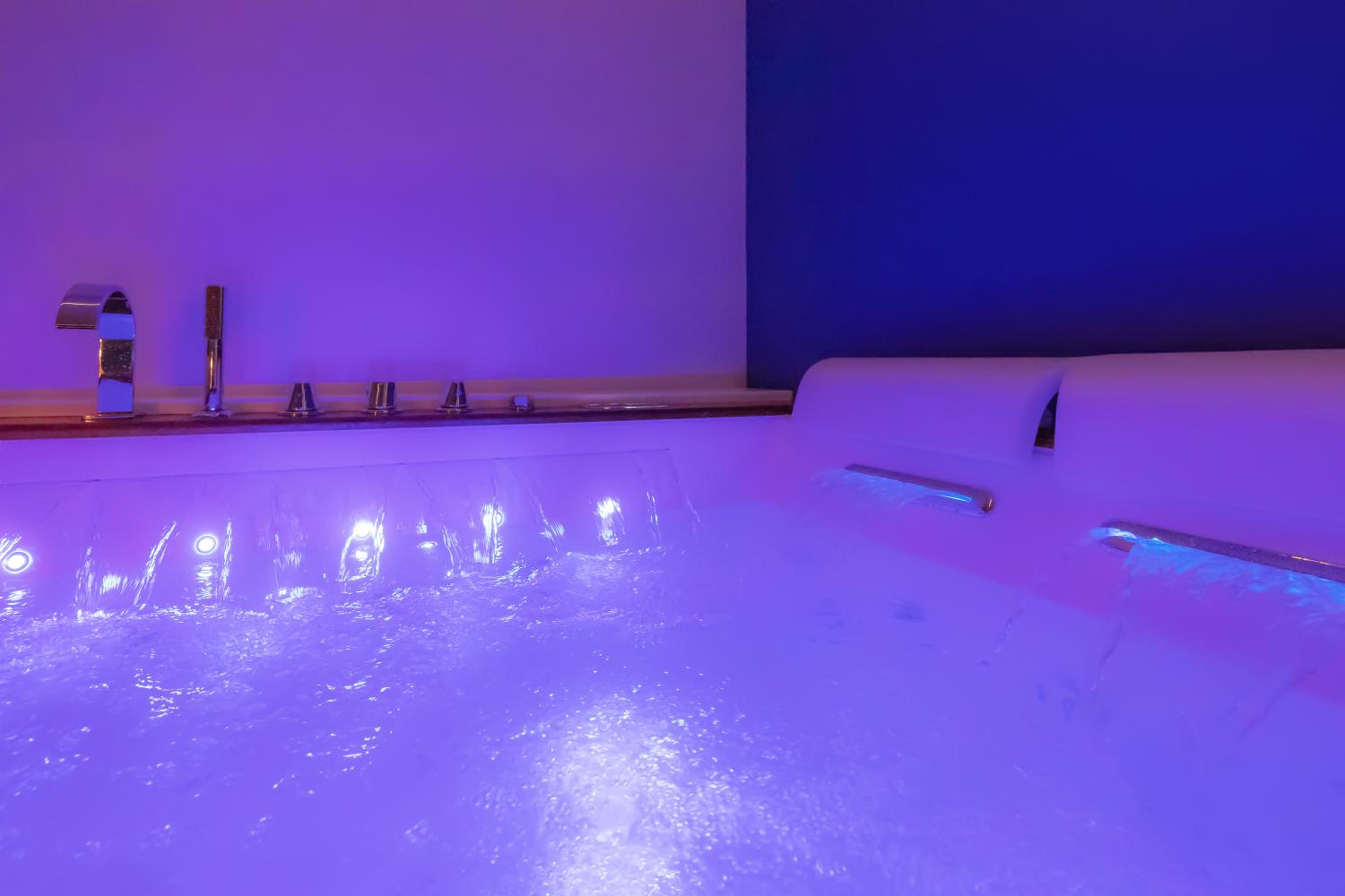 Valenza Exclusive Suites & Rooms
