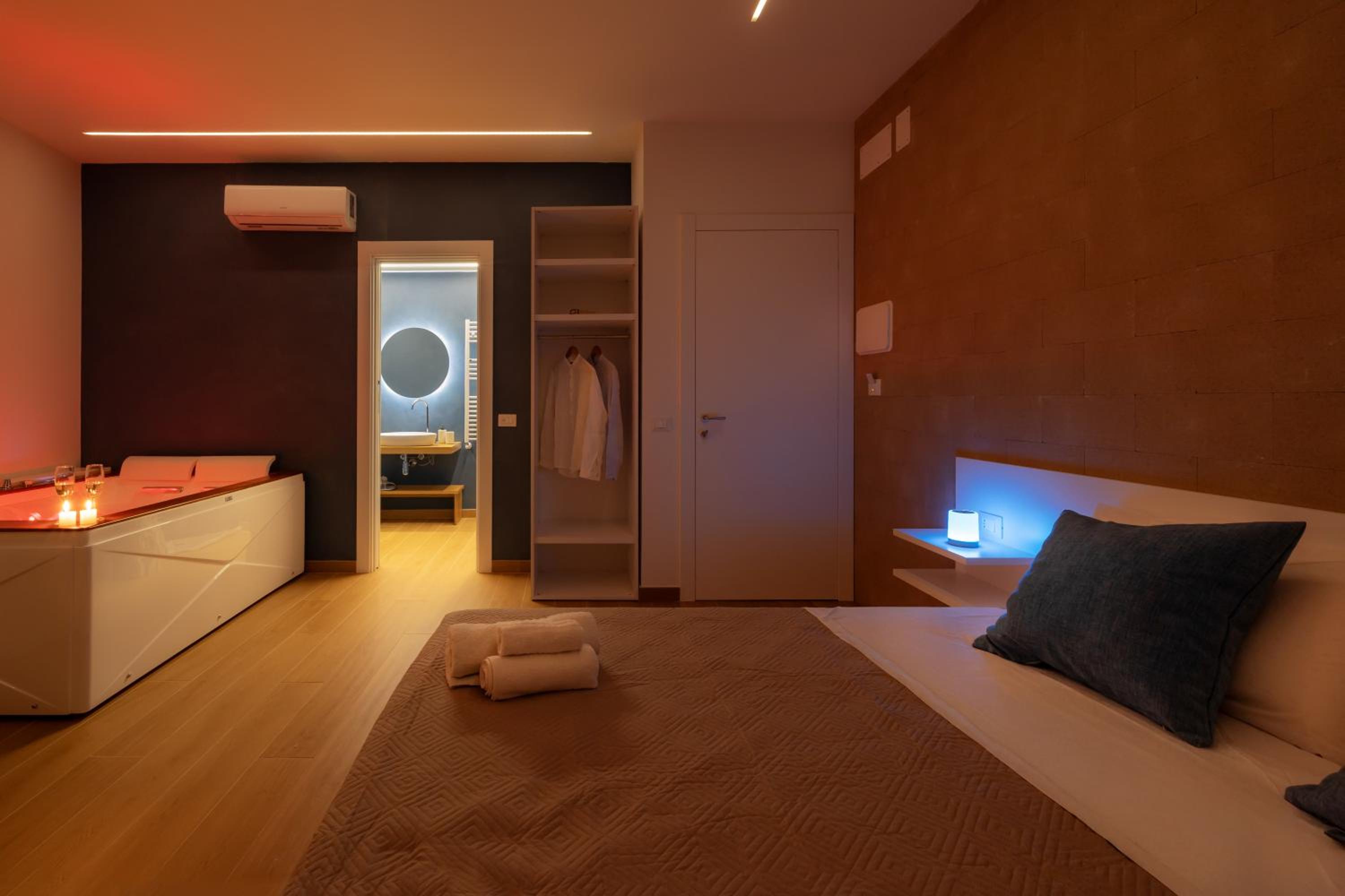 Valenza Exclusive Suites & Rooms