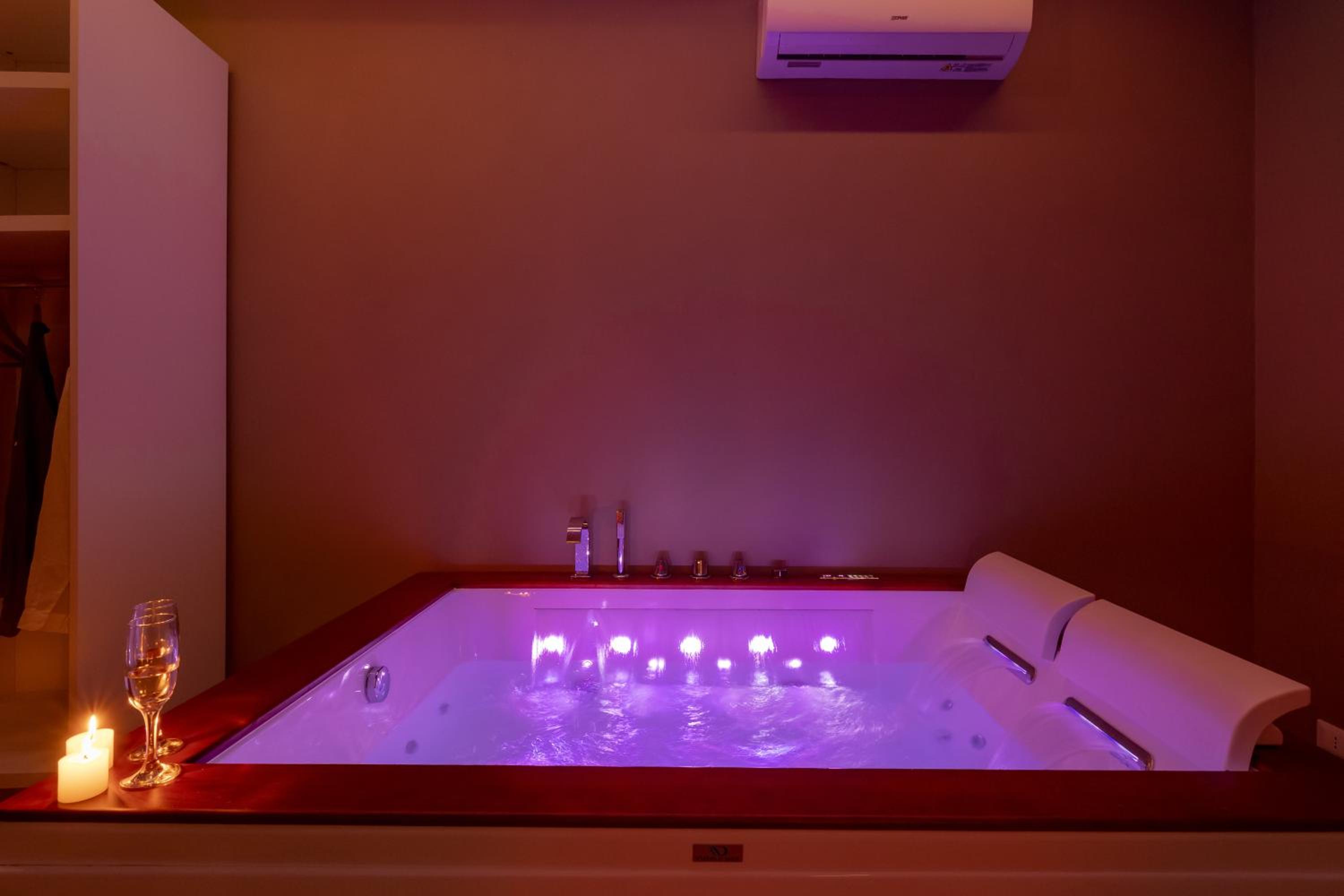 Valenza Exclusive Suites & Rooms