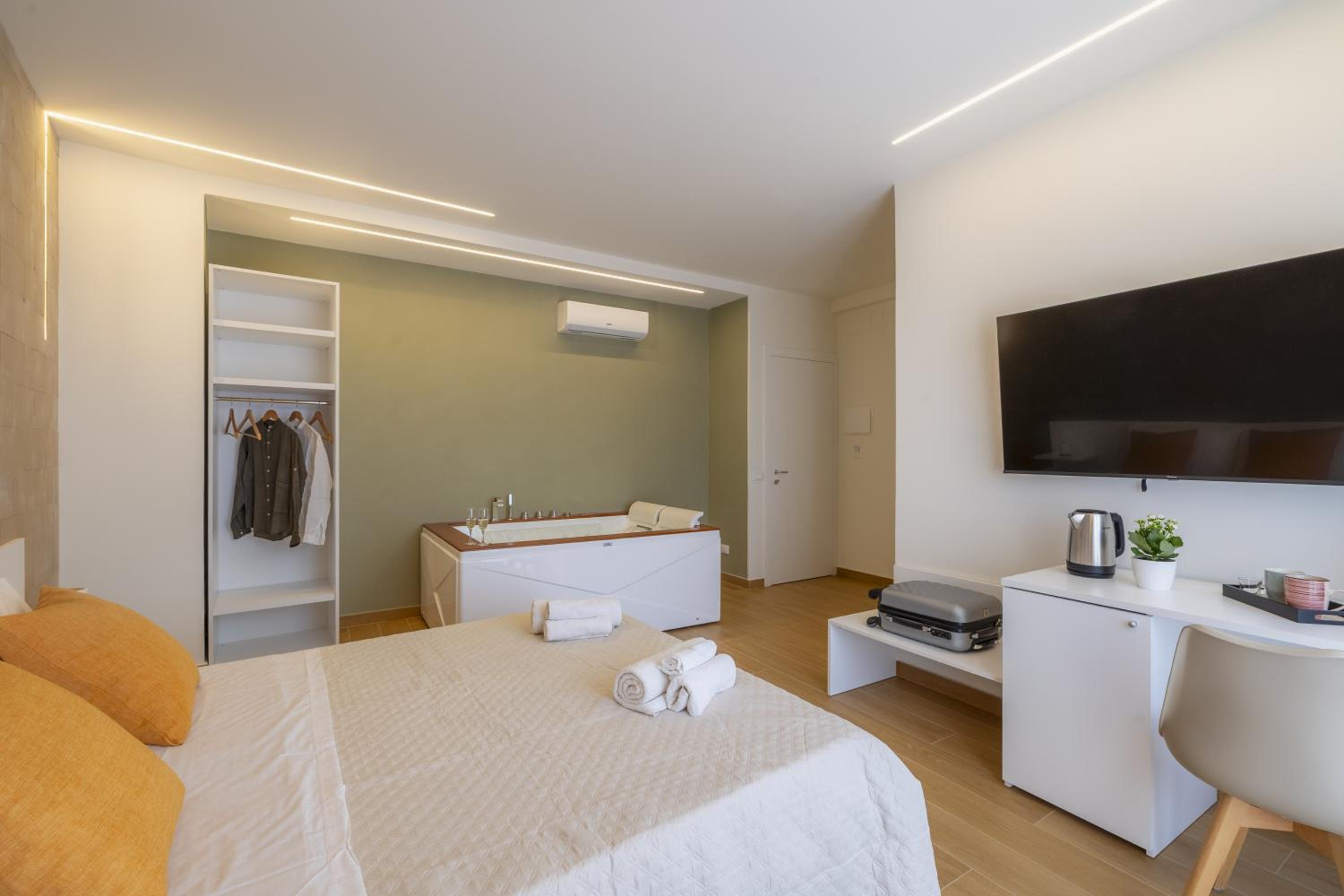 Valenza Exclusive Suites & Rooms
