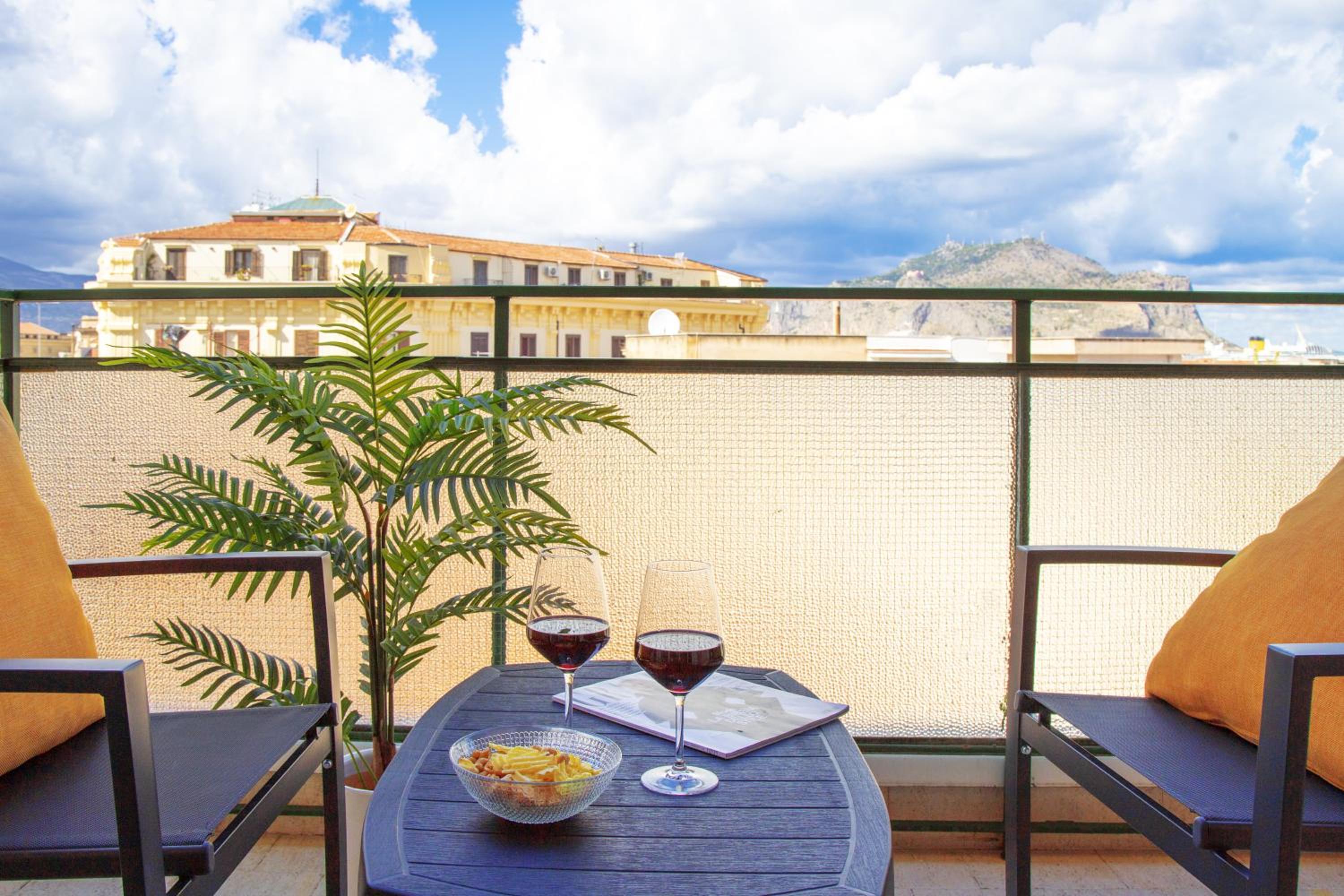 Valenza Exclusive Suites & Rooms