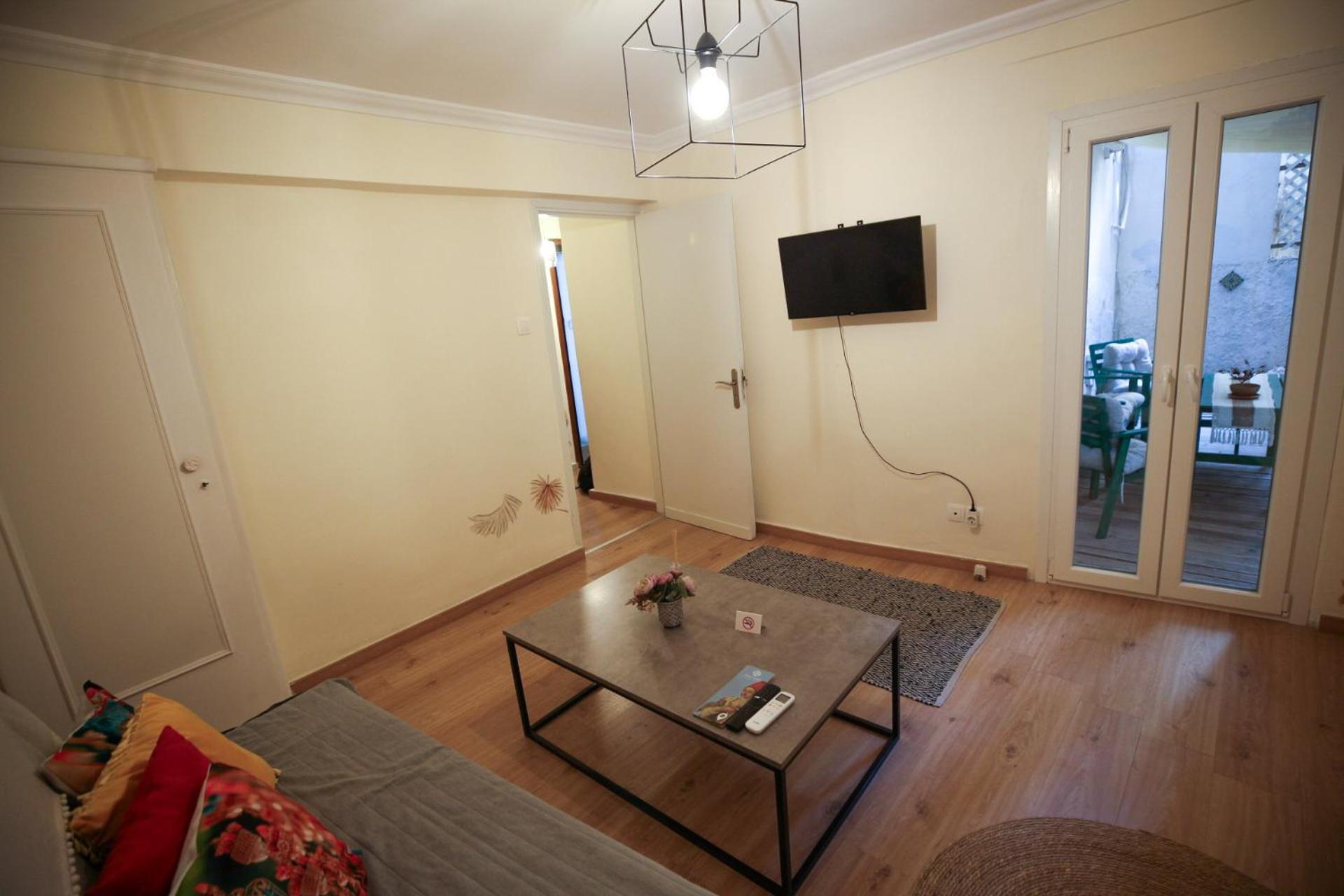 Sunny Garden Apartment kolonaki