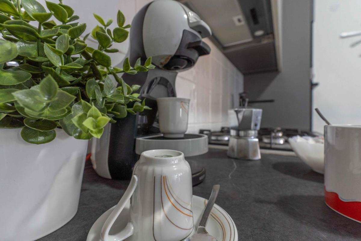 MXP Airport Malpensa - Near Milan - Rho Fiera - Park free, Wi-Fi e Aria Condizionata