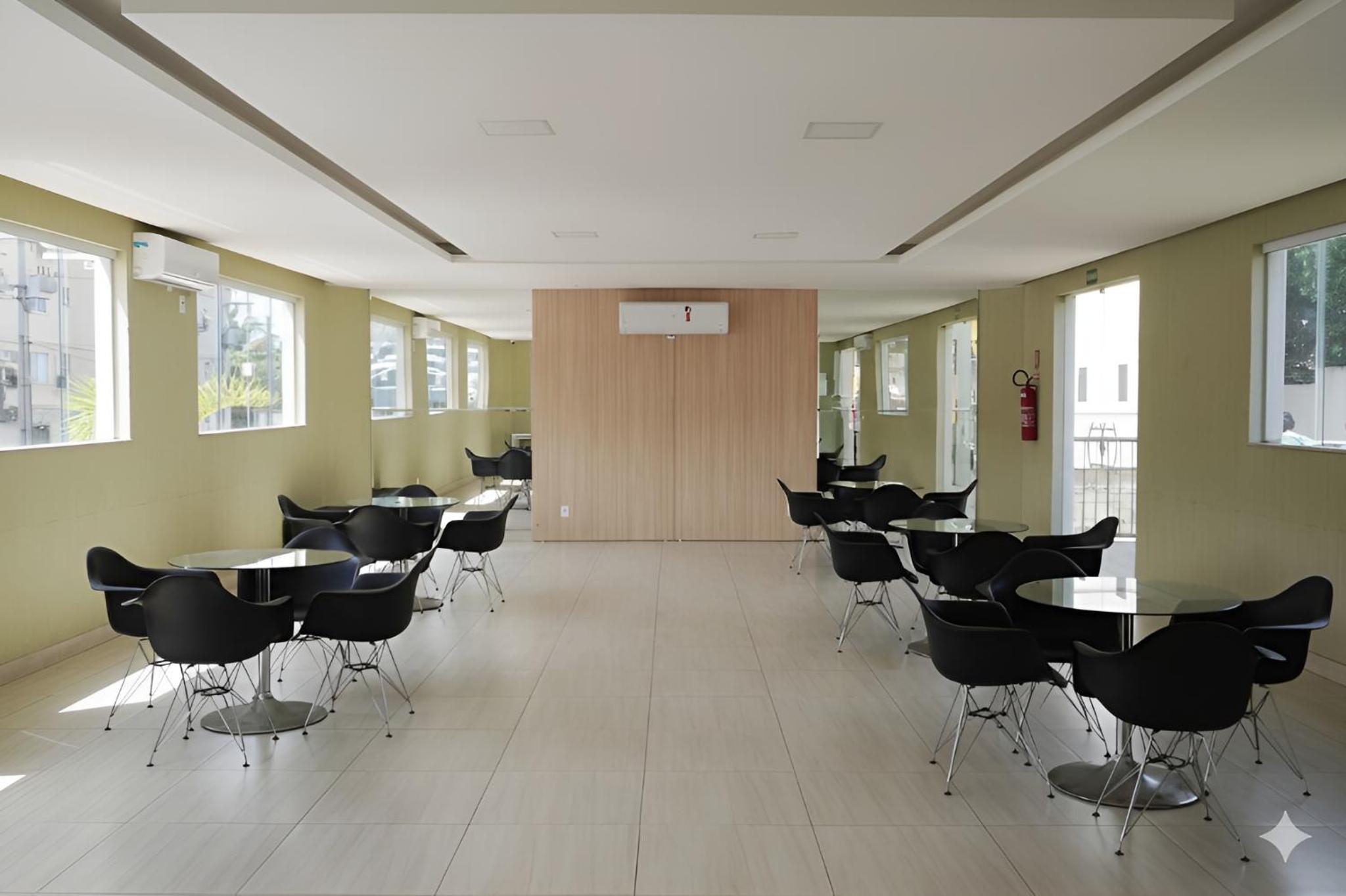 Apartamento pertinho da praia, ótima localização!