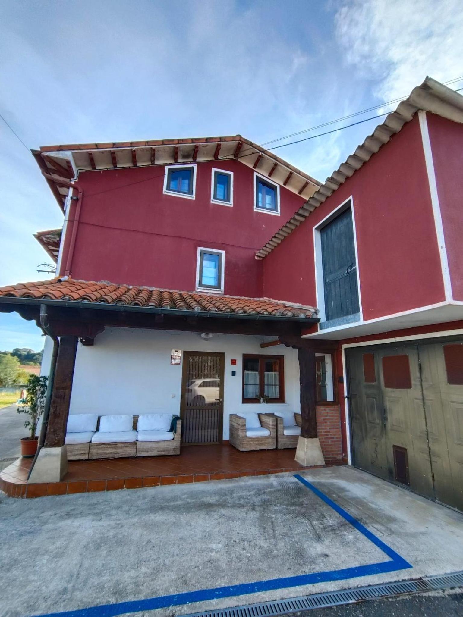Casa adosada en entorno tranquilo ideal para familias