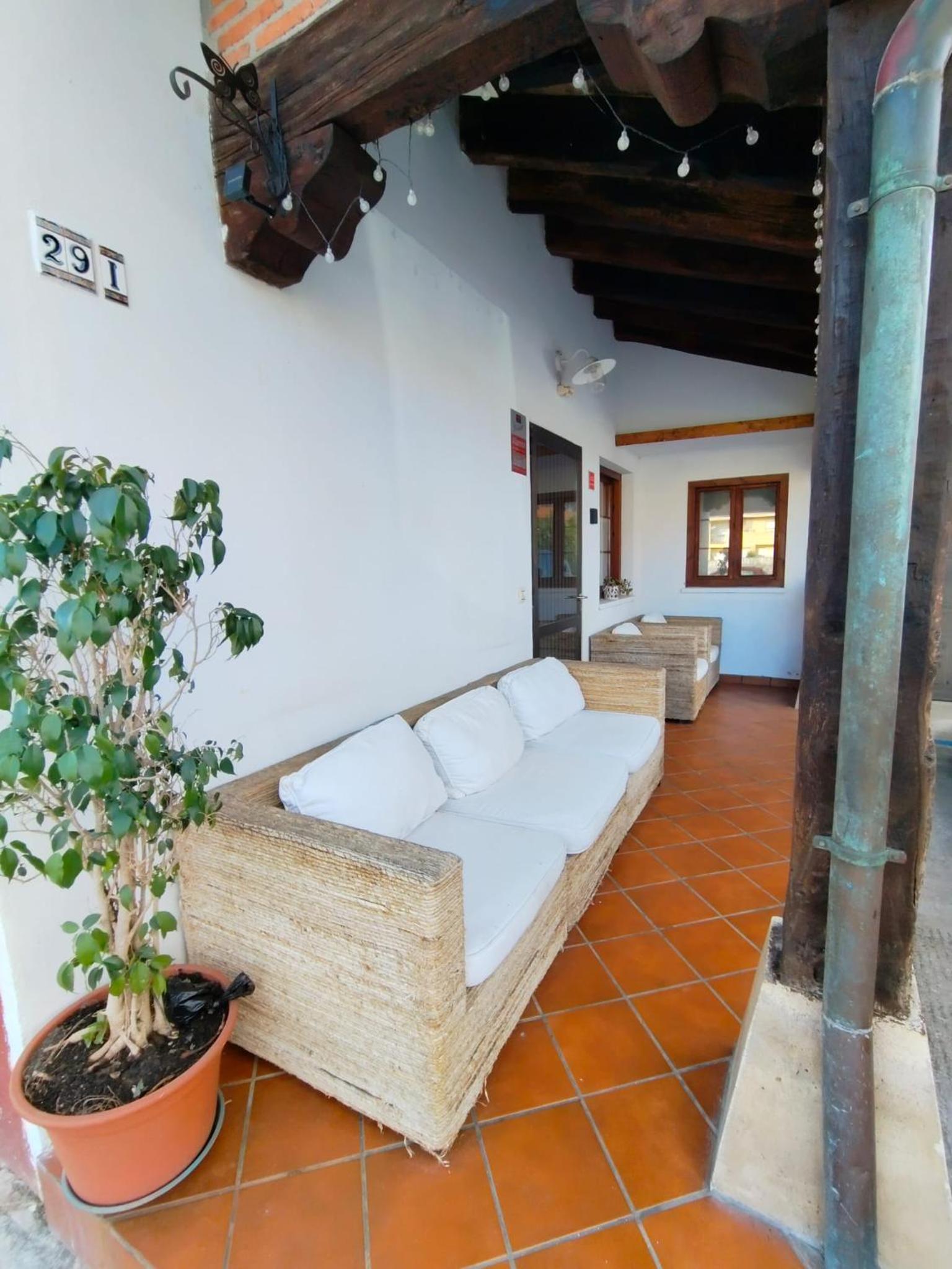 Casa adosada en entorno tranquilo ideal para familias