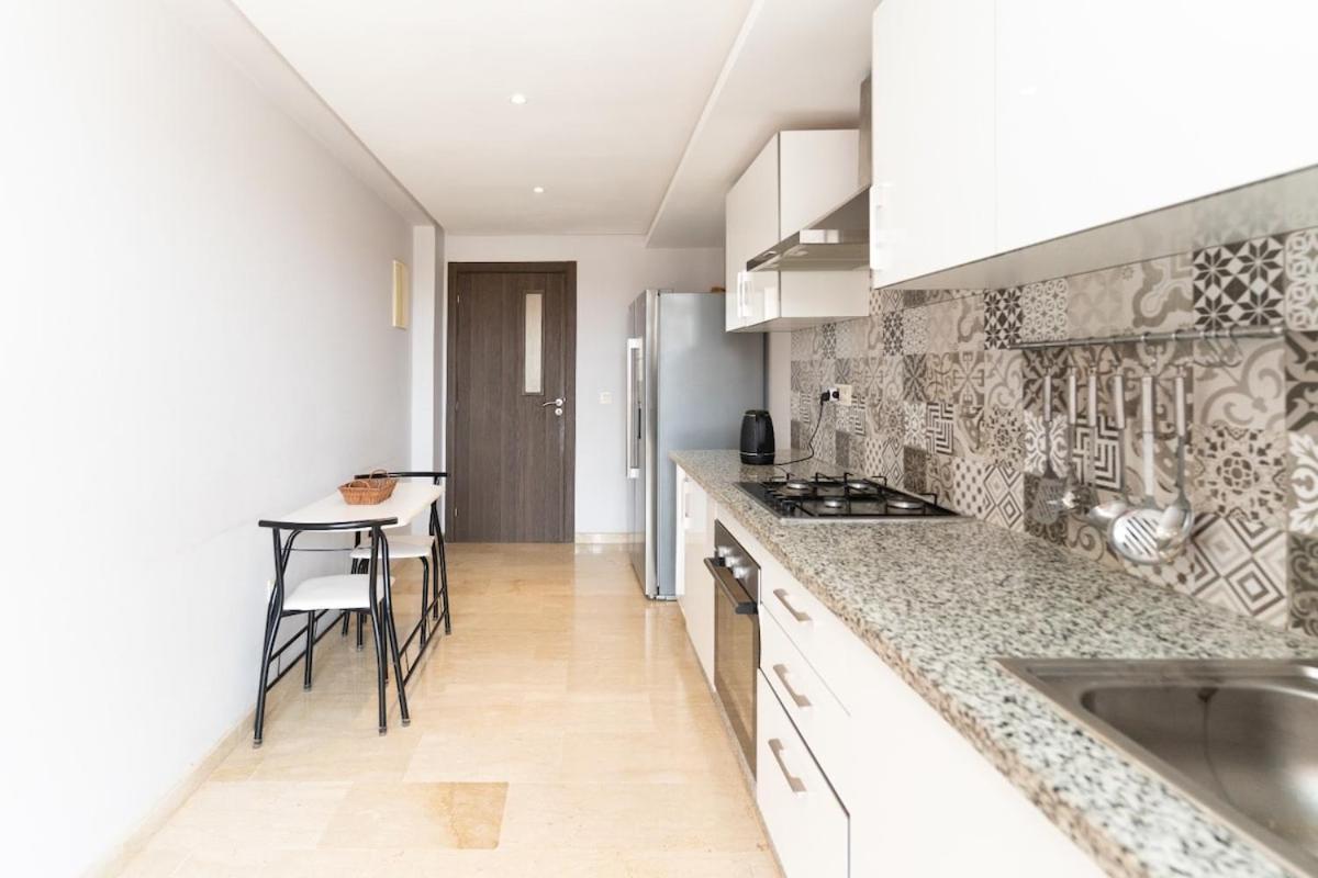Beautiful accommodation with 2 pools & fast WiFi