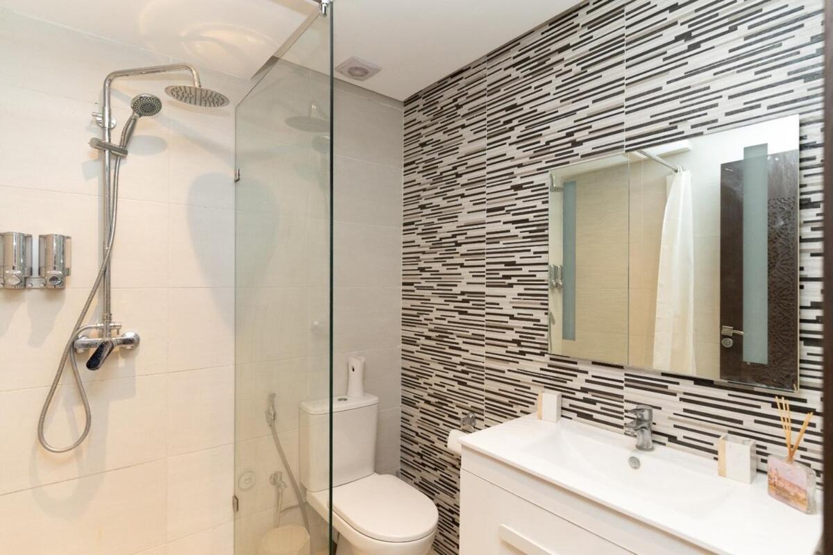 Beautiful accommodation with 2 pools & fast WiFi