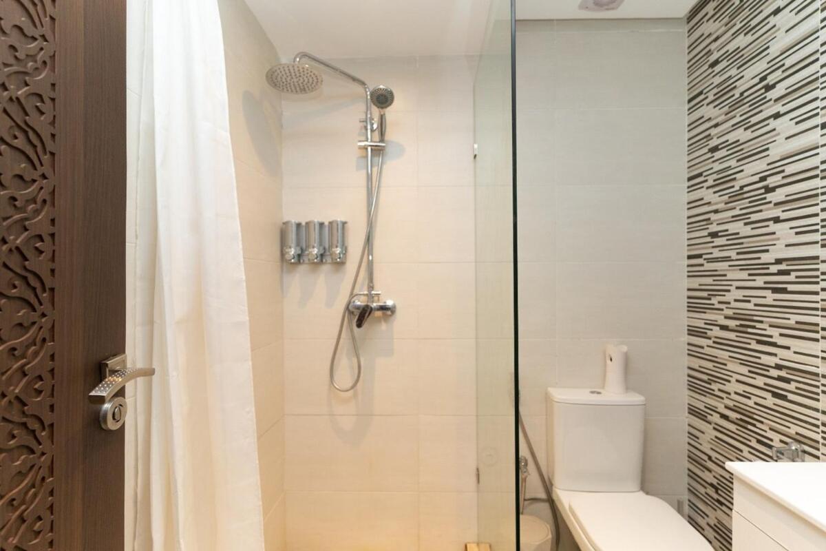 Beautiful accommodation with 2 pools & fast WiFi