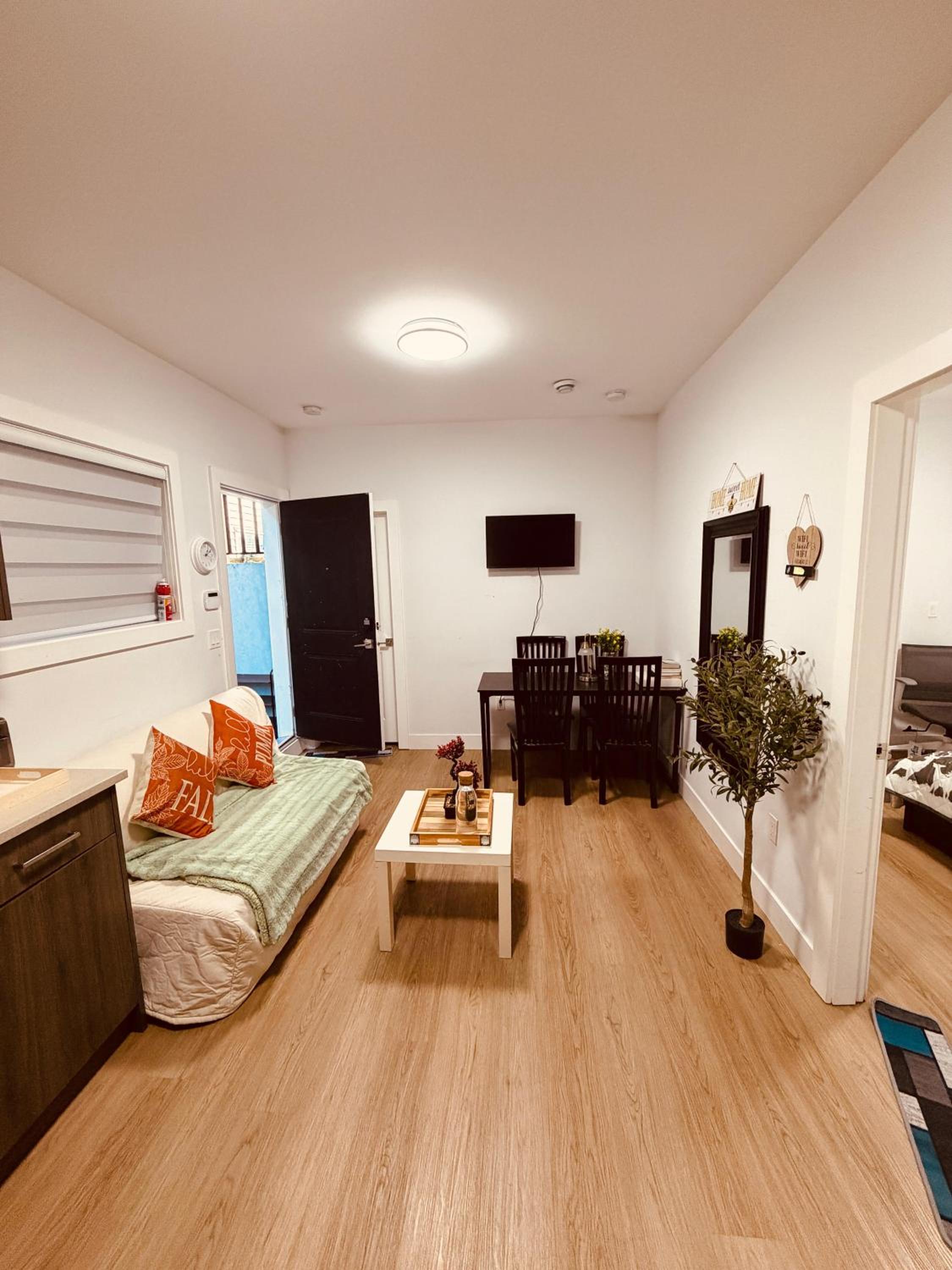 Sweet home 2 bedroom suite