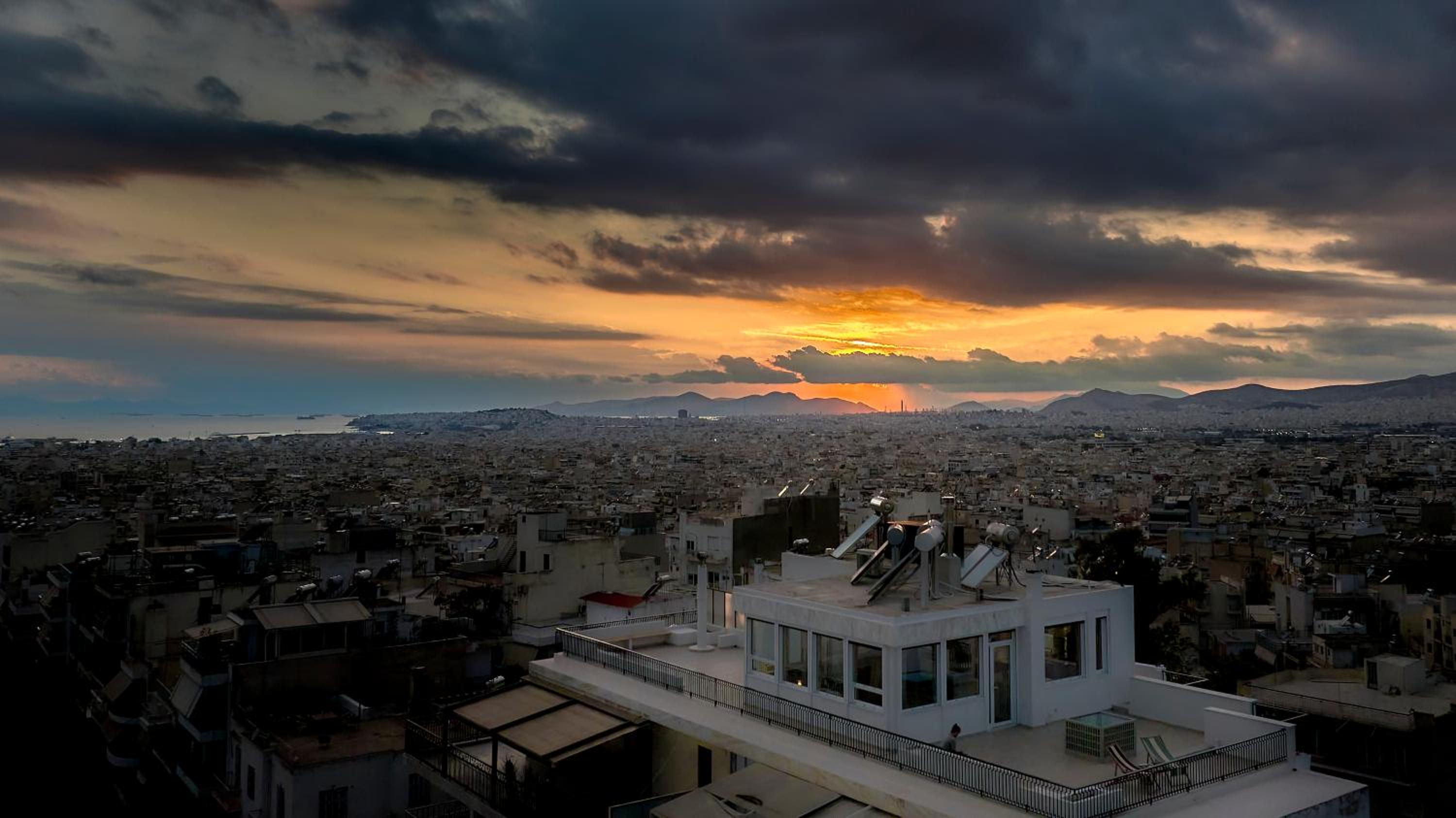 Luxury Penthouse 360 Acropolis and Athens Views
