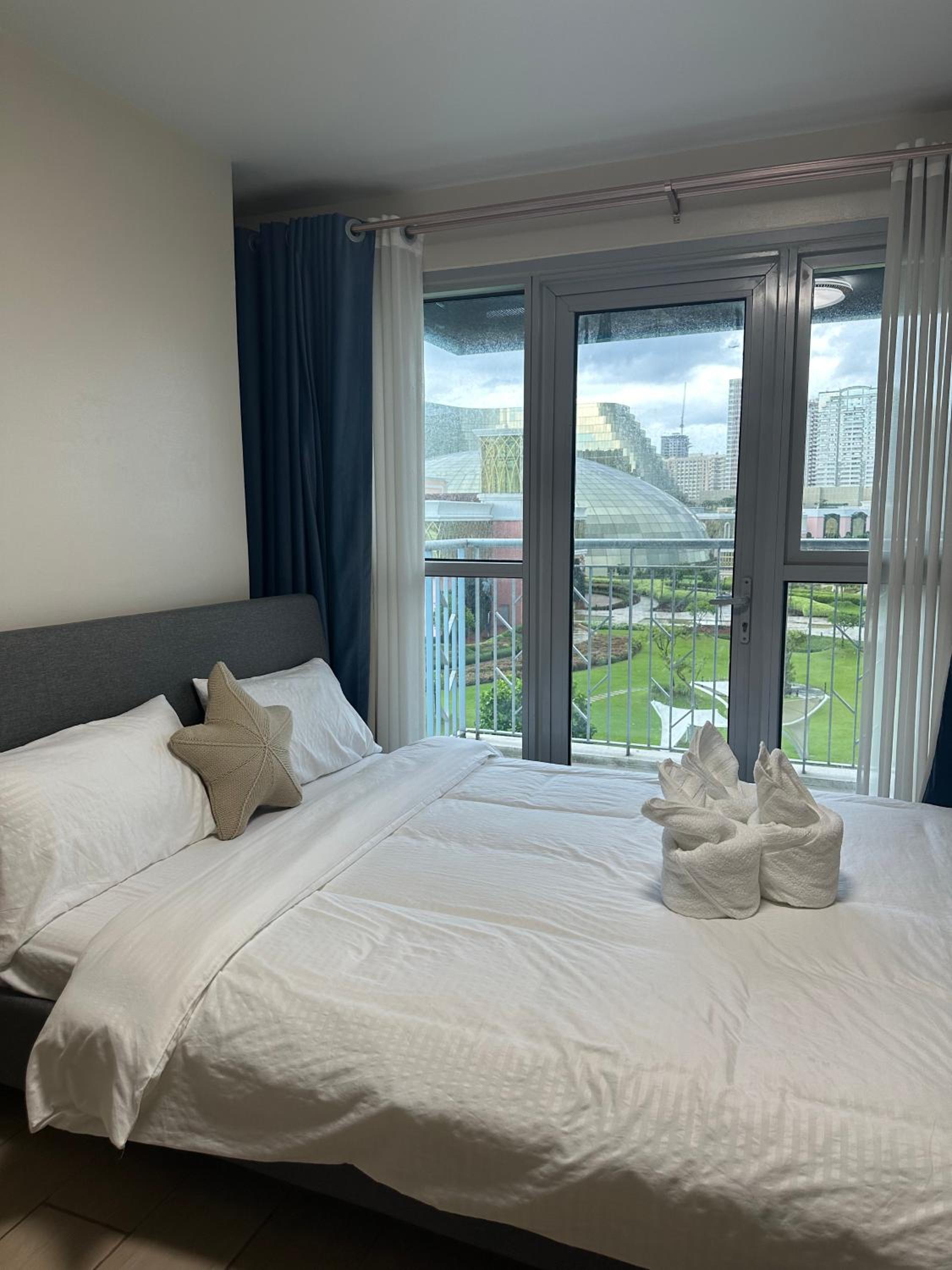 Spacious Unit & High-Floor Hotel near City of Dreams, Airport, Okada, and Solaire Casino