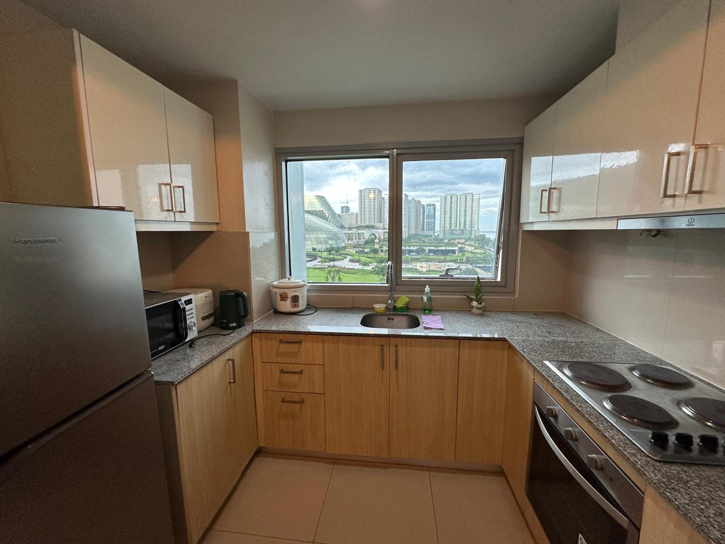 Spacious Unit & High-Floor Hotel near City of Dreams, Airport, Okada, and Solaire Casino