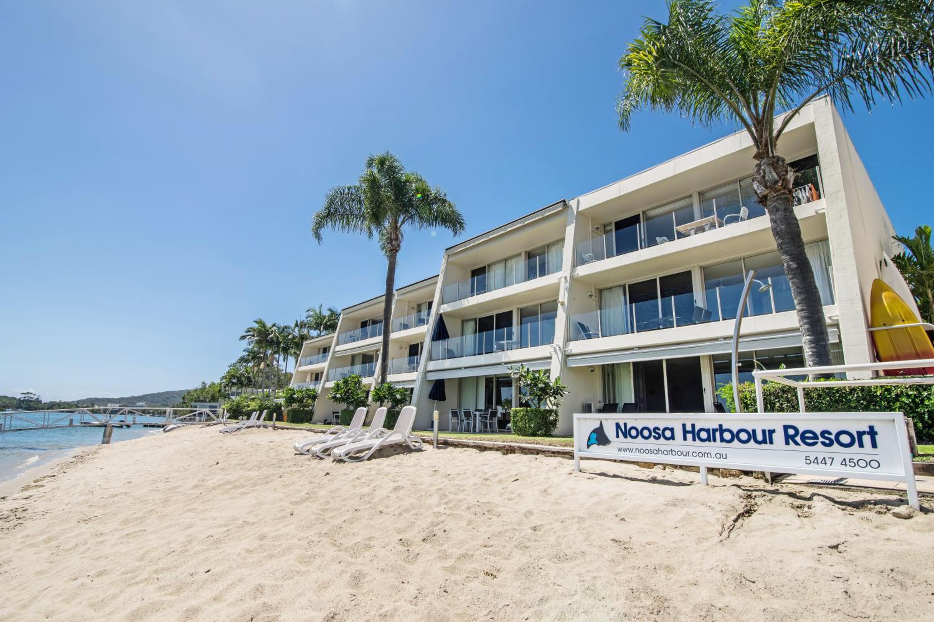 Hotel Noosa Harbour Resort
