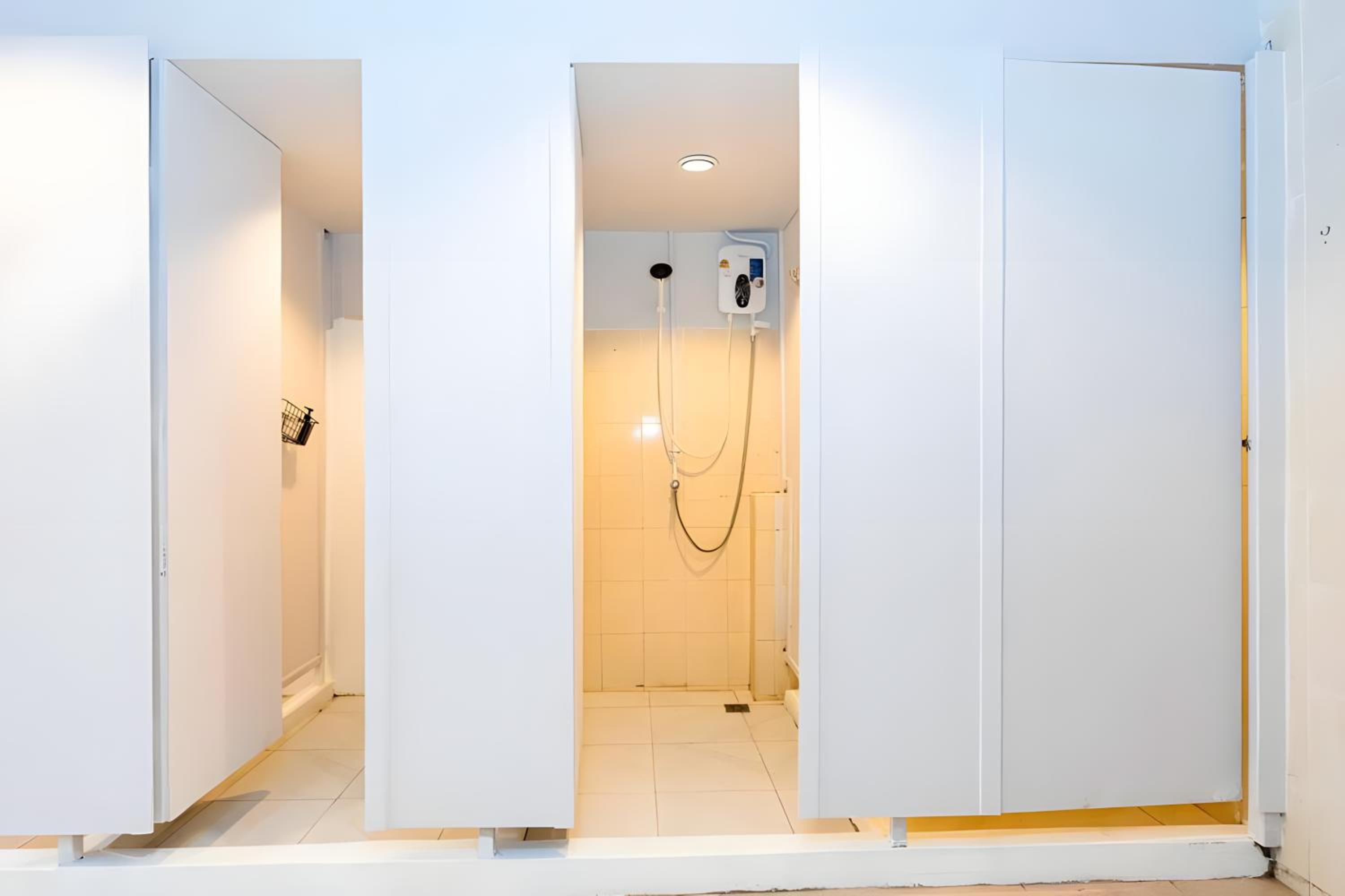 Mitr INN Sukhumvit 2 - BTS Nana มิตร อินน์ สุขุมวิทซอย 2 บีทีเอส นานา