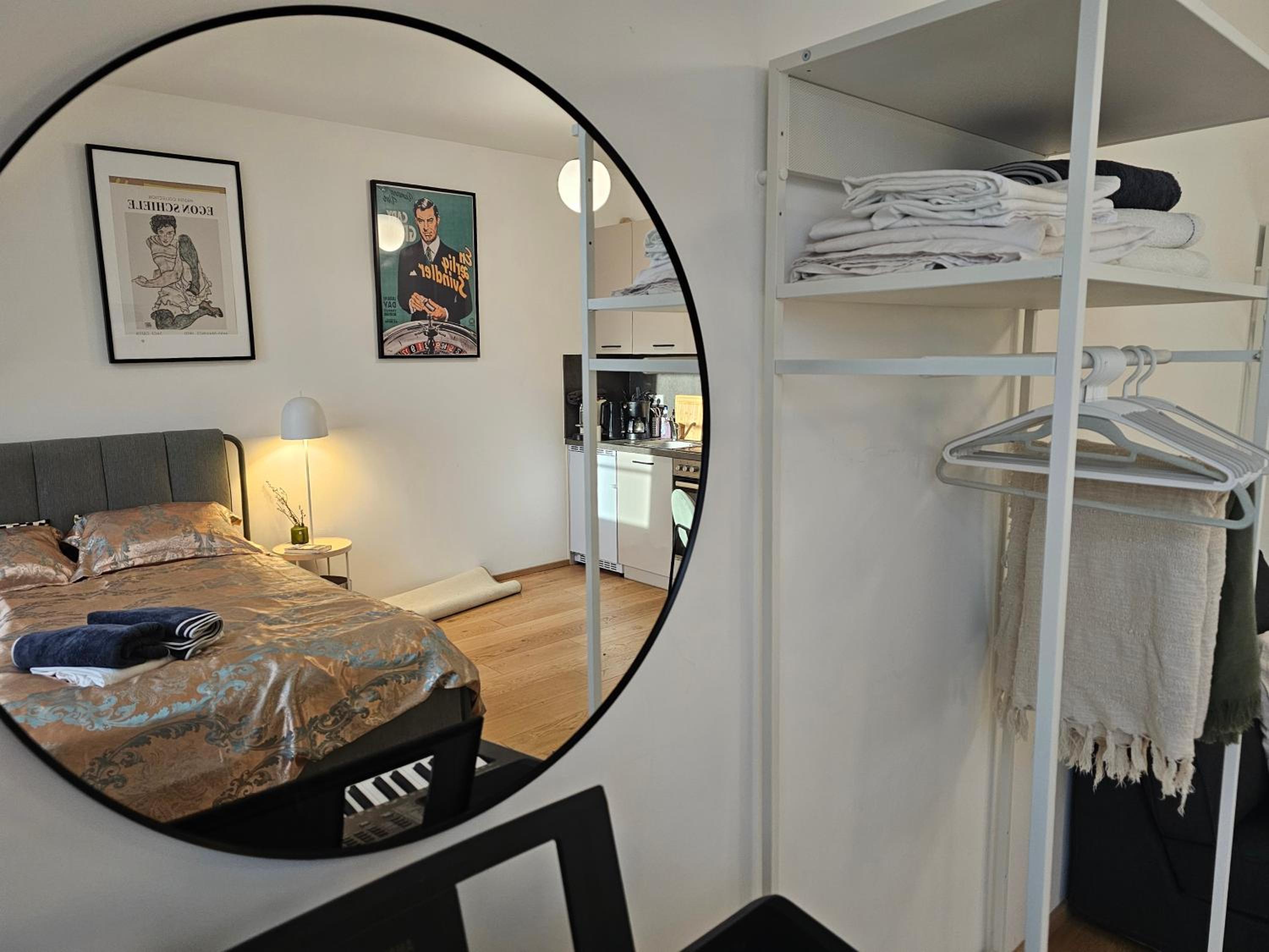 Private Studio Central Vienna