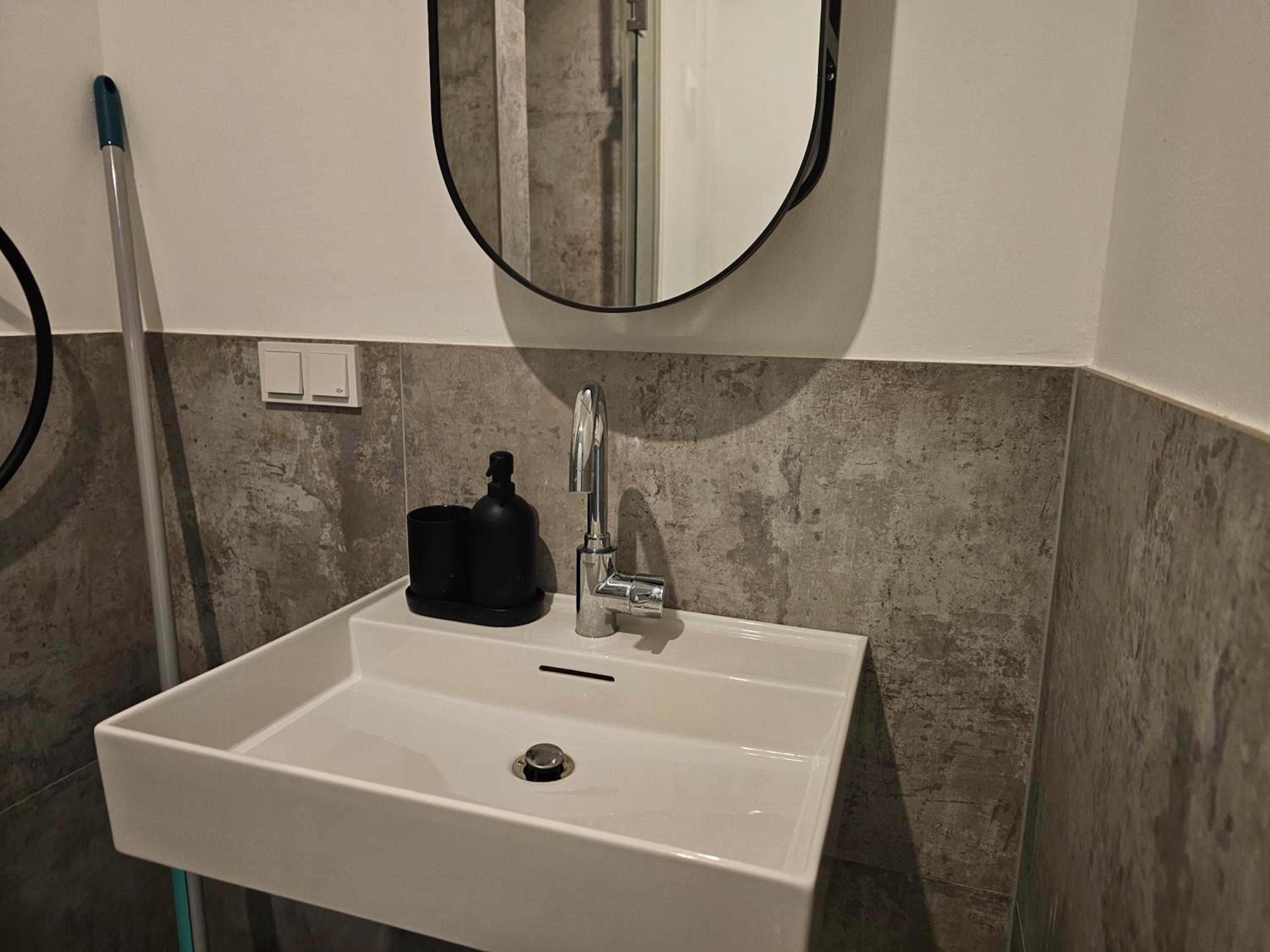 Private Studio Central Vienna