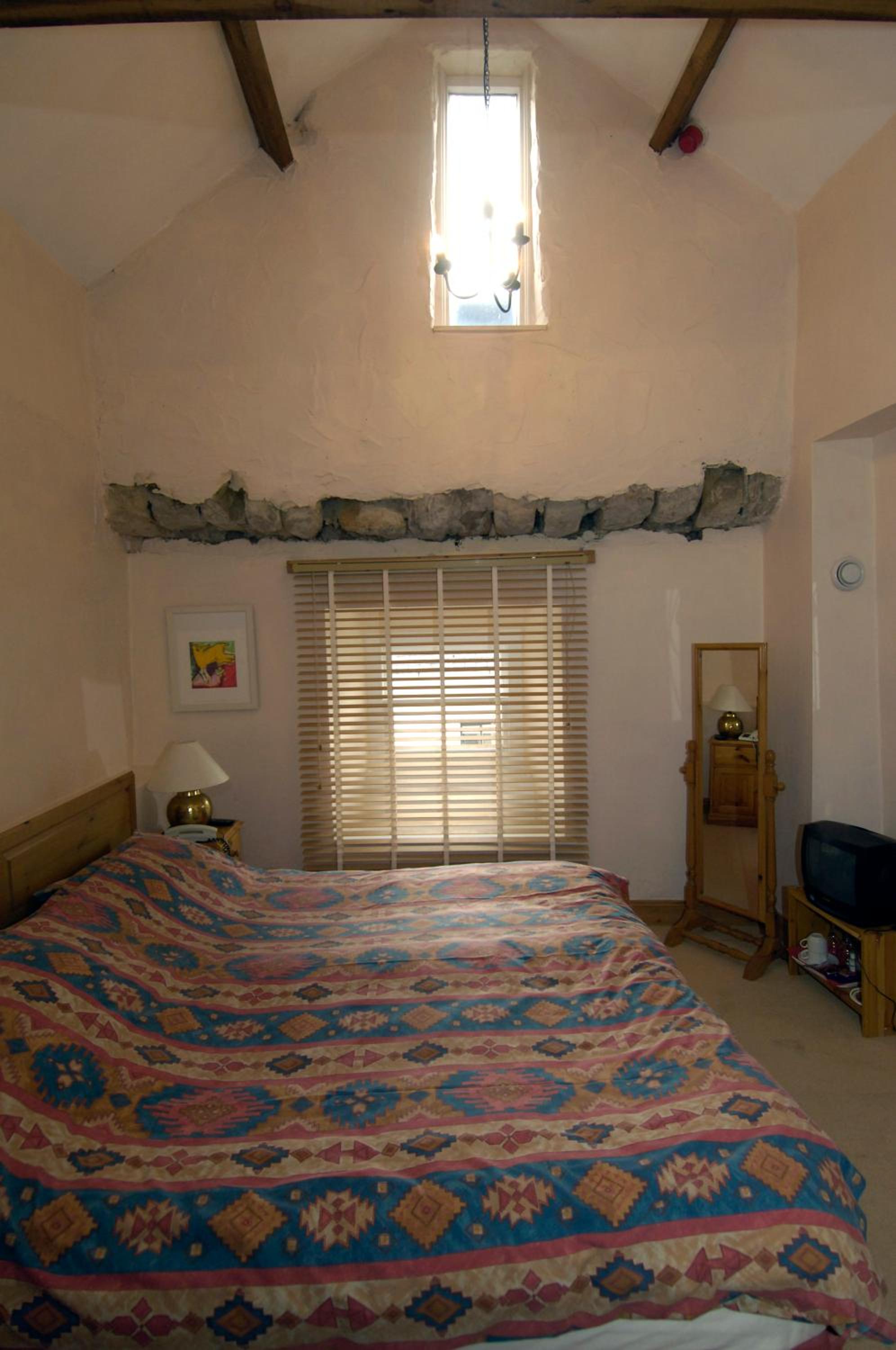 Haltwhistle Vacations - Centre Of Britain Hotel - Property Image 4