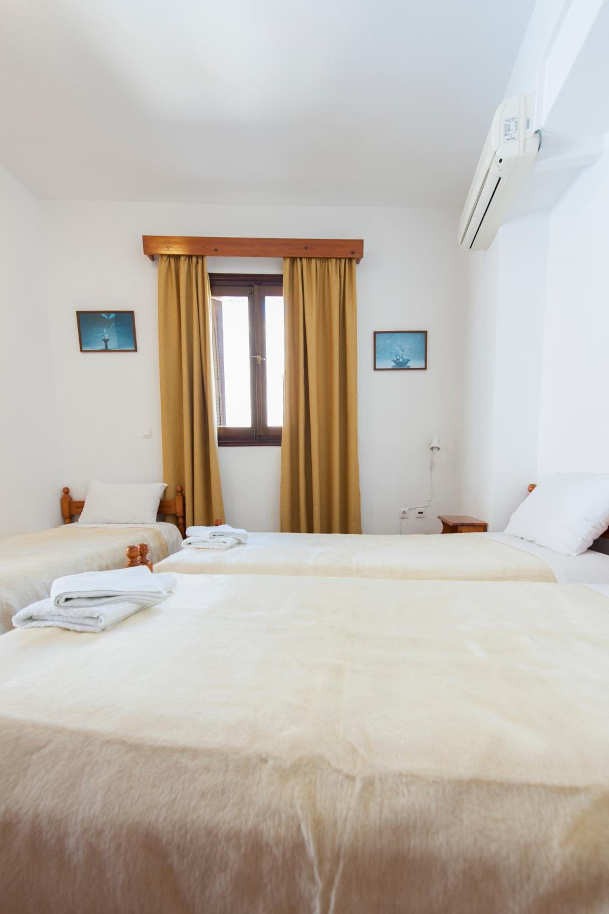 Stavros Pension