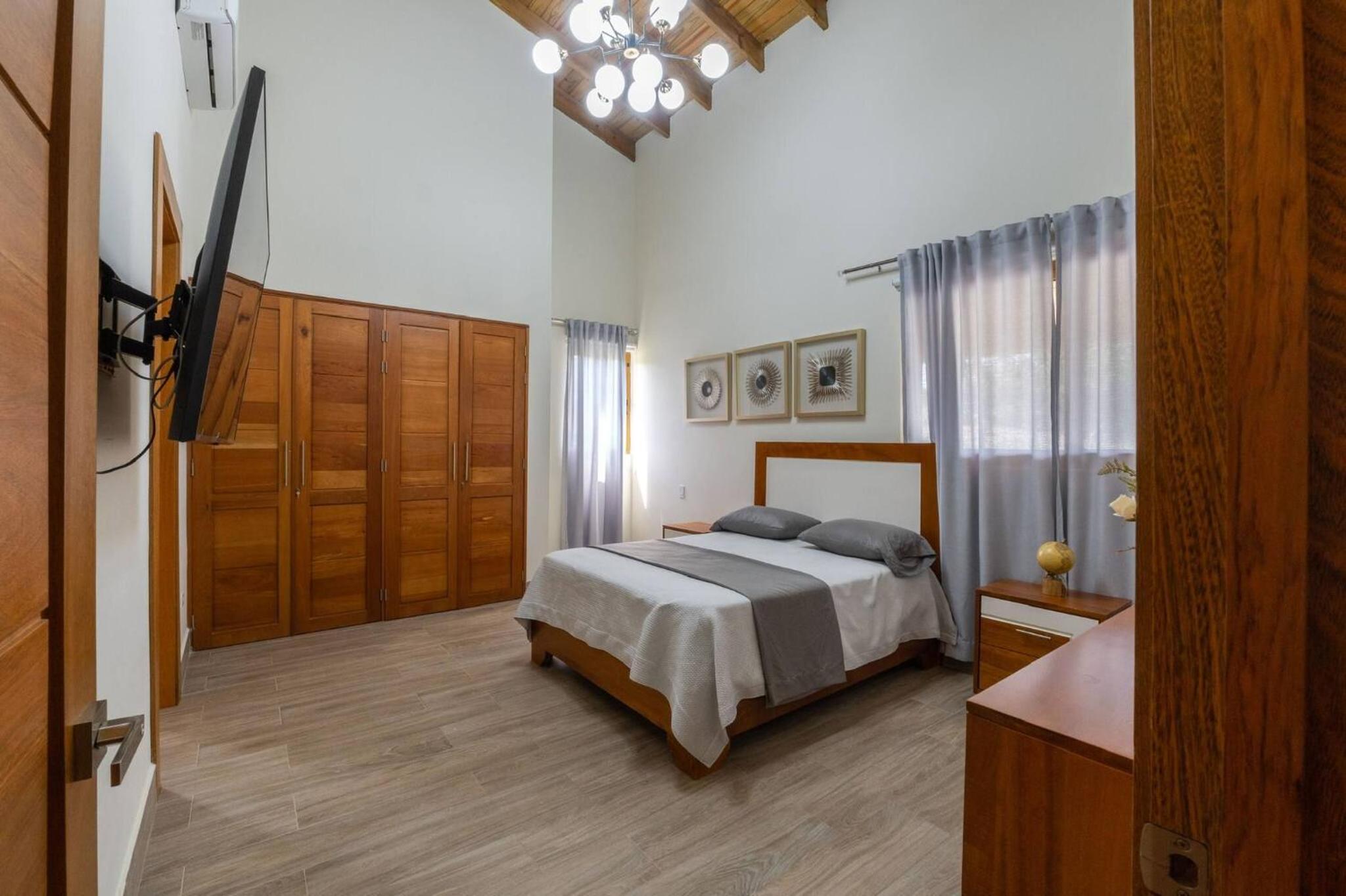 La Vega Villa with Private Pool and BBQ
